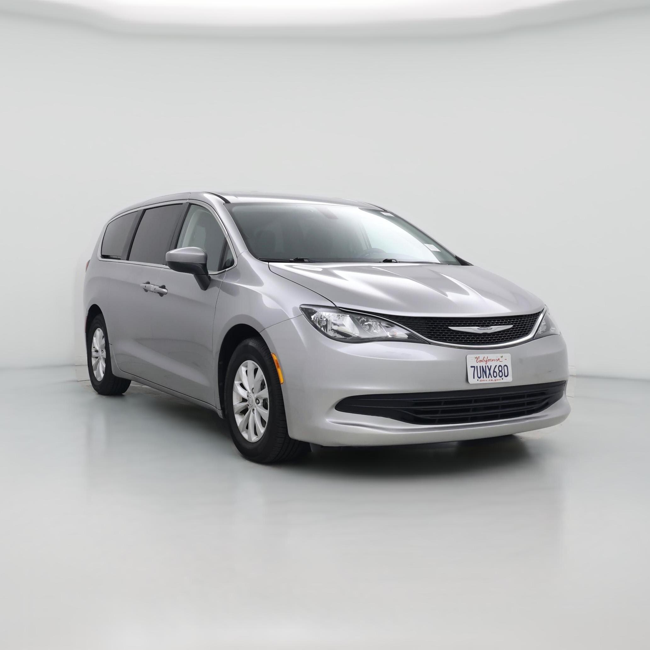 Thumbnail: 2017 Chrysler Pacifica - 1