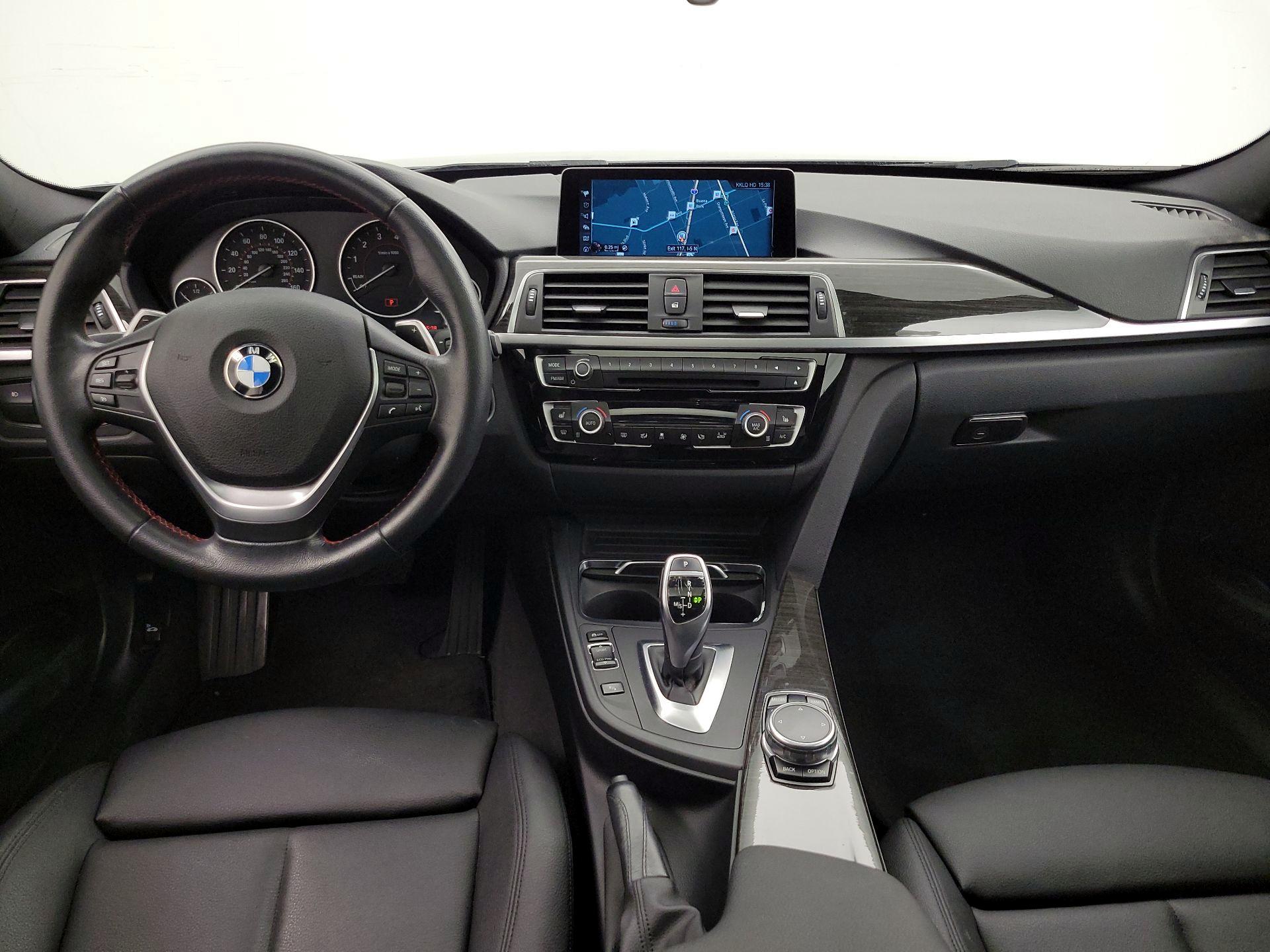 Thumbnail: 2017 BMW 3 Series - 9