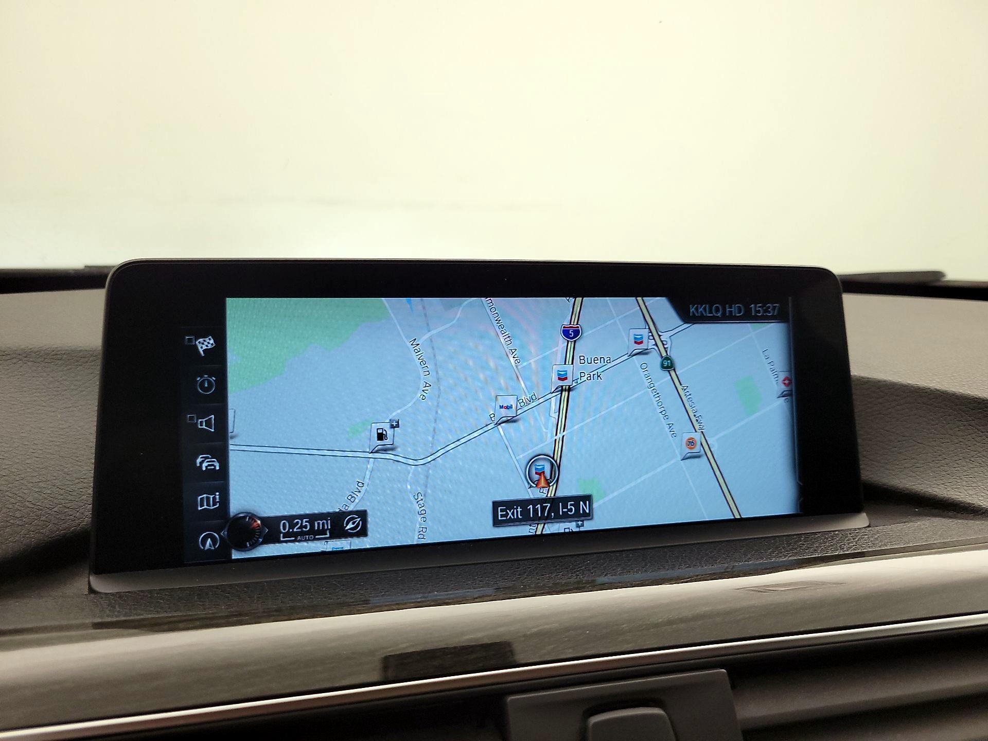 Thumbnail: 2017 BMW 3 Series - 14