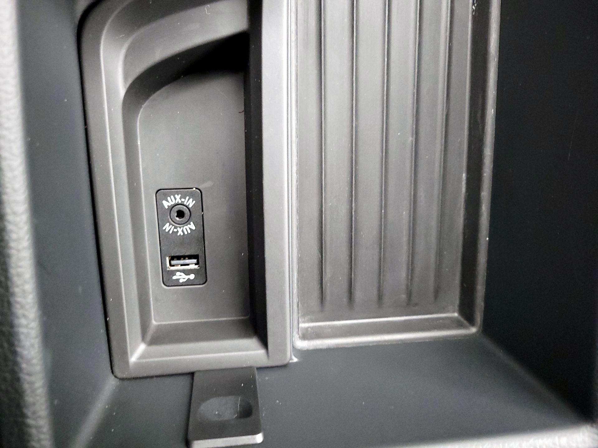 Thumbnail: 2017 BMW 3 Series - 19