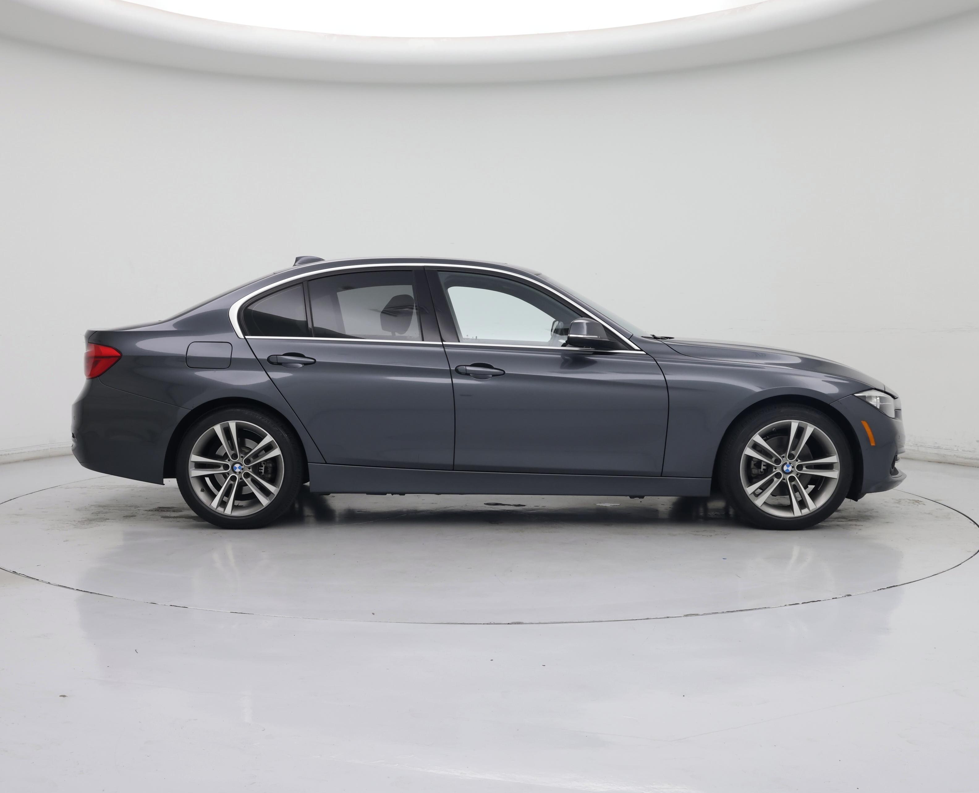 Thumbnail: 2017 BMW 3 Series - 7