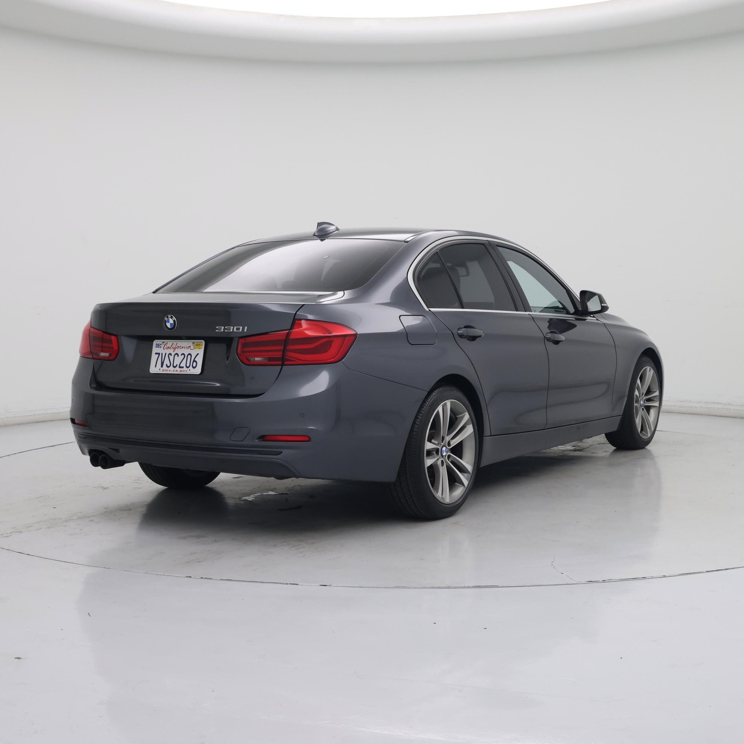 Thumbnail: 2017 BMW 3 Series - 8