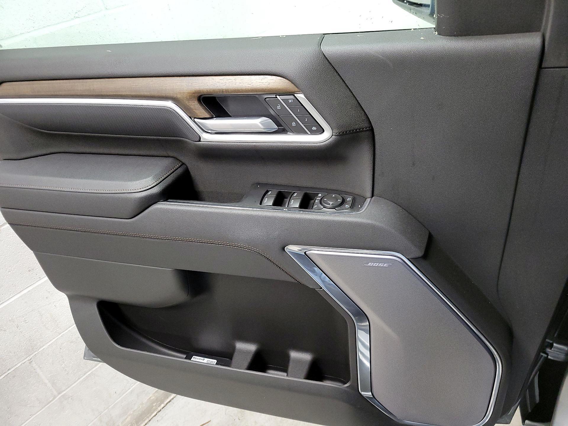 Thumbnail: 2025 Chevrolet Silverado 2500 - 12