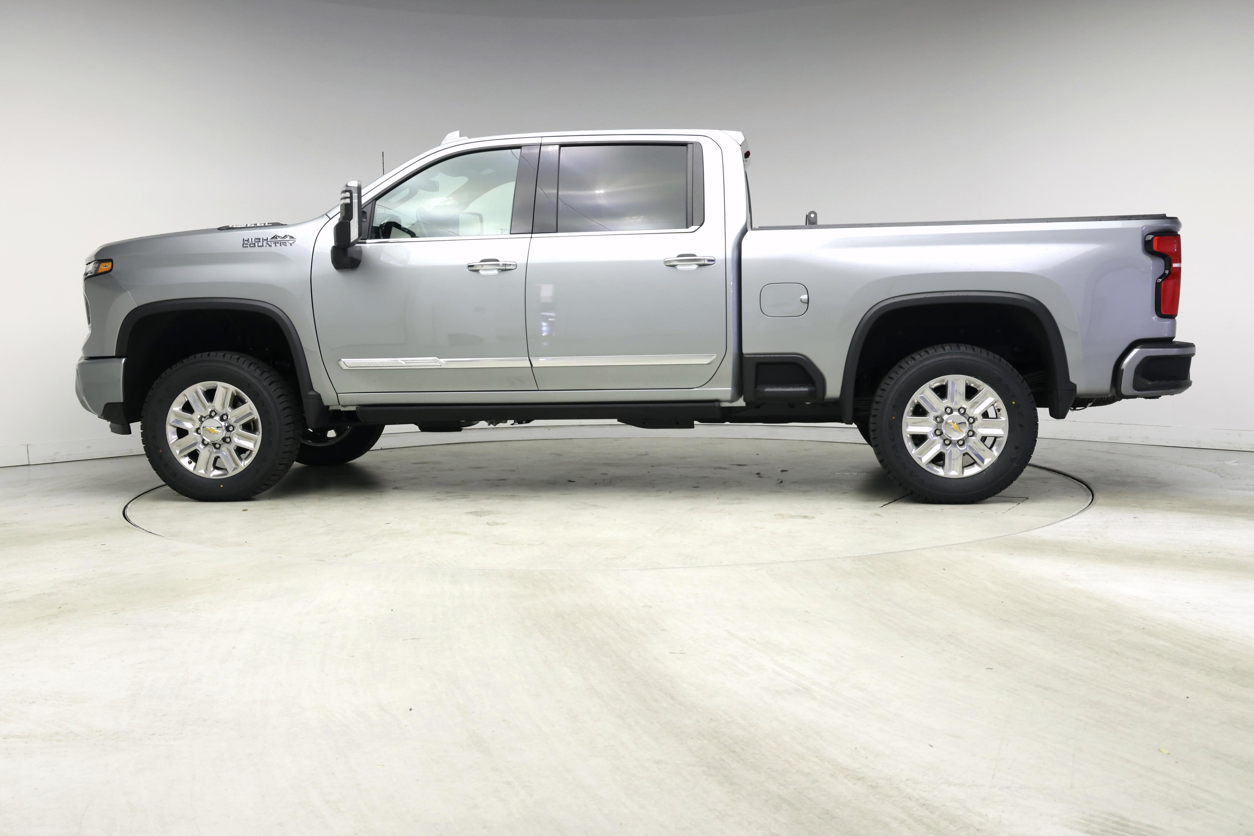 Thumbnail: 2025 Chevrolet Silverado 2500 - 3