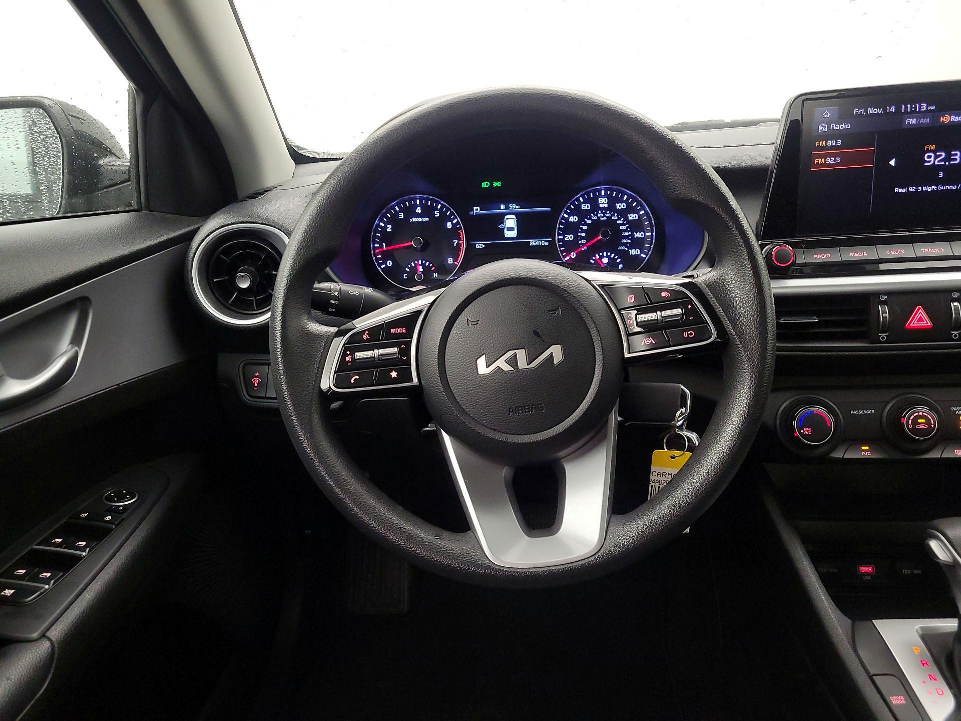 Thumbnail: 2023 Kia Forte - 10