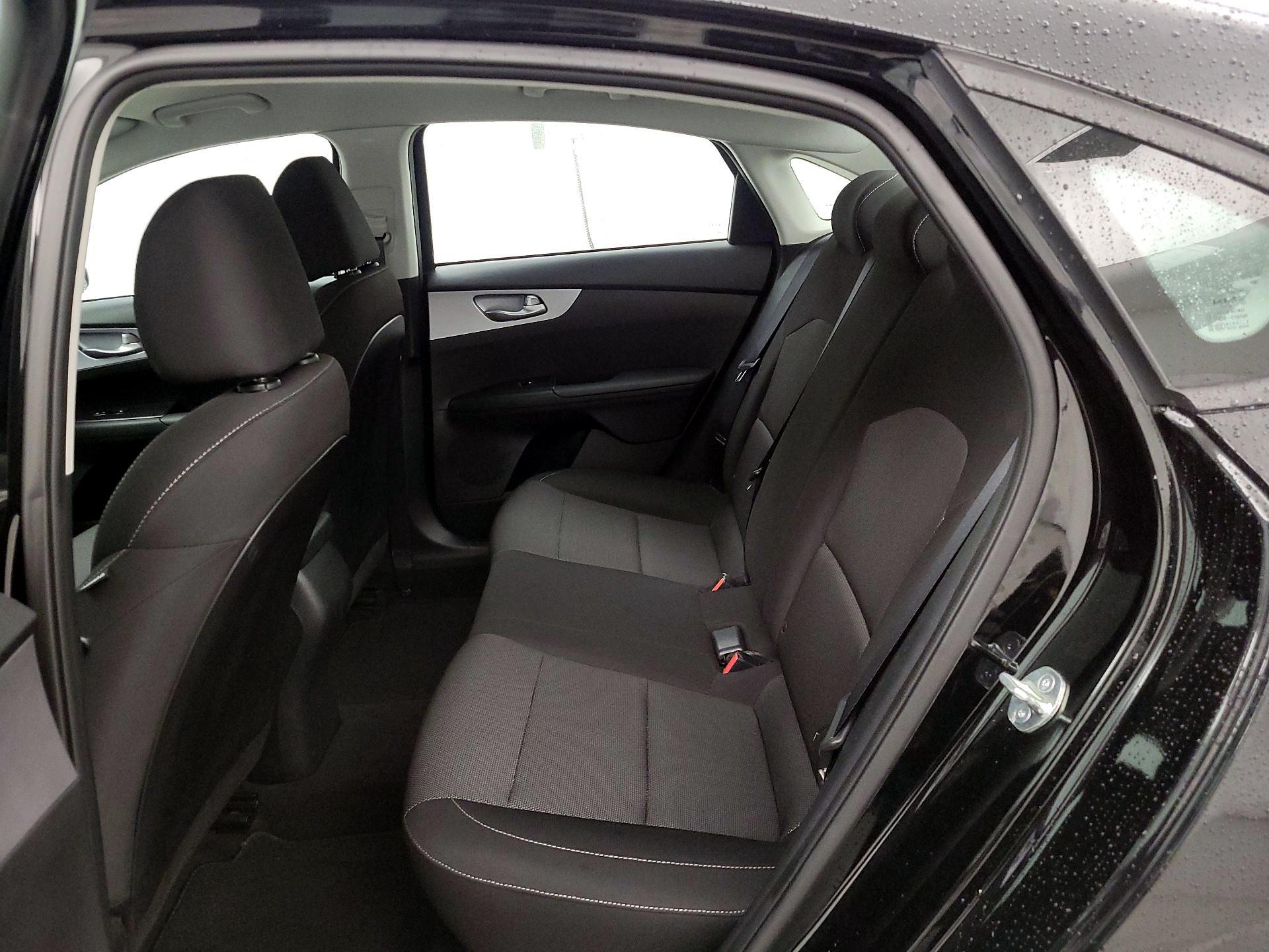 Thumbnail: 2023 Kia Forte - 19