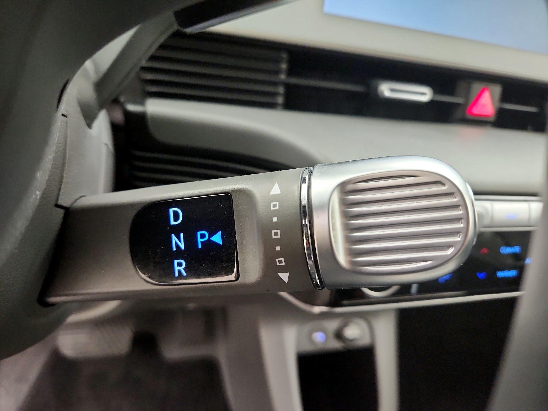 Thumbnail: 2022 Hyundai Ioniq 5 - 18