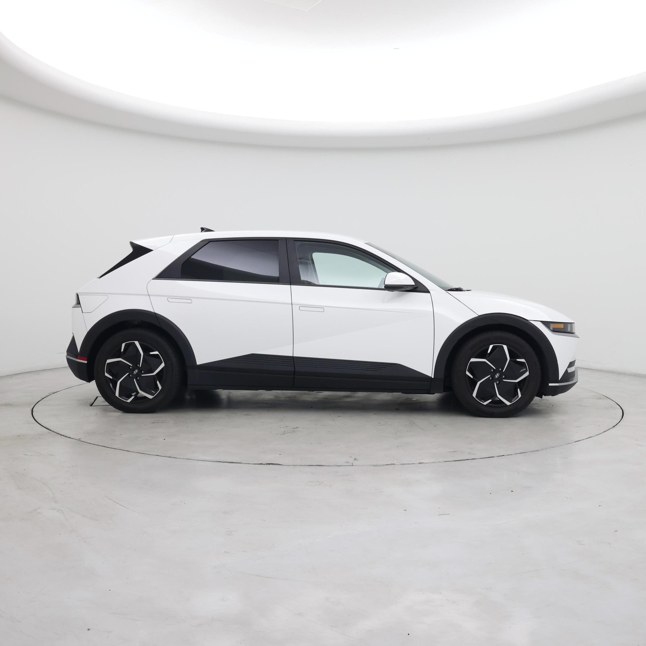Thumbnail: 2022 Hyundai Ioniq 5 - 7