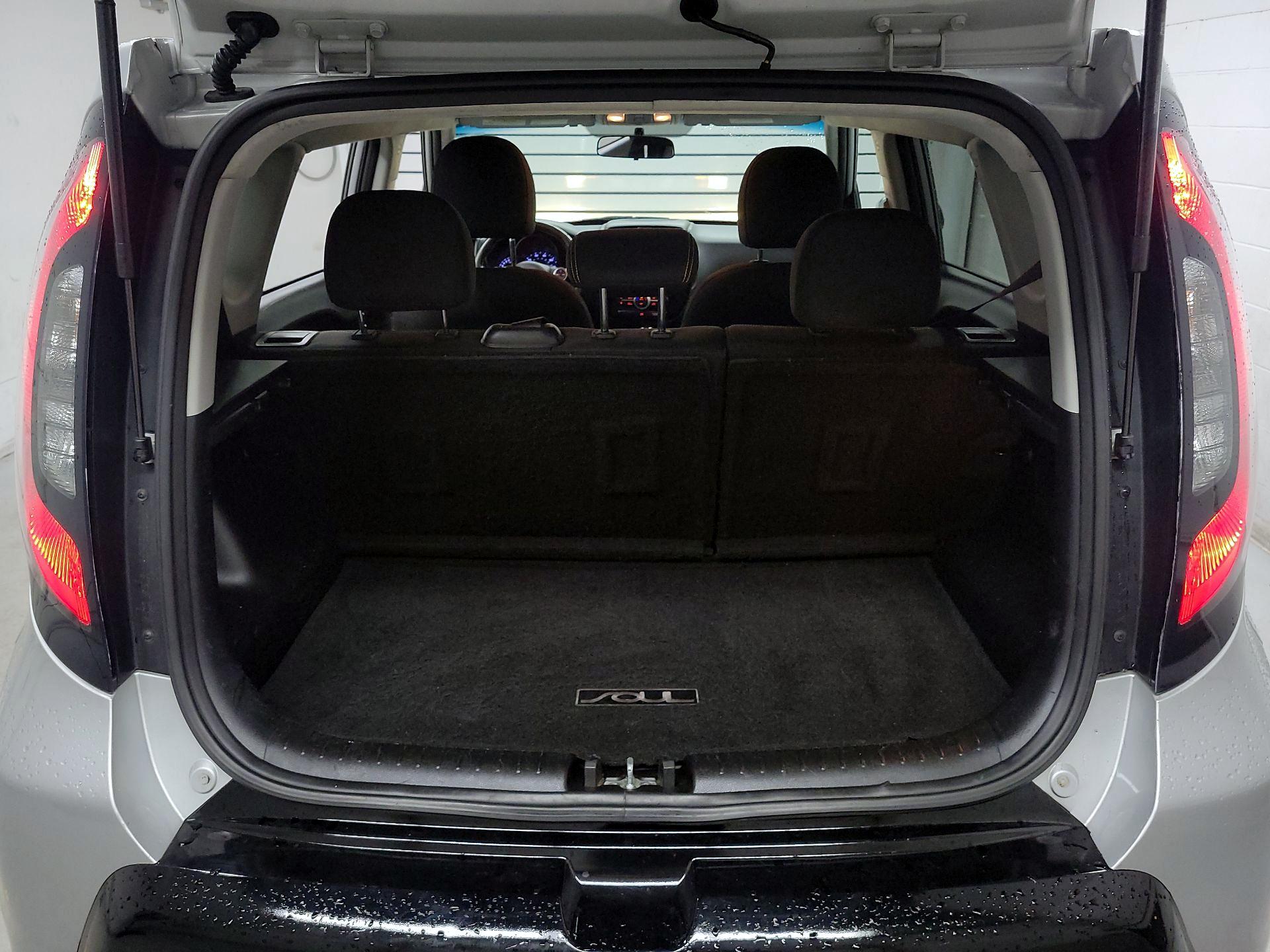 Thumbnail: 2016 Kia Soul - 18