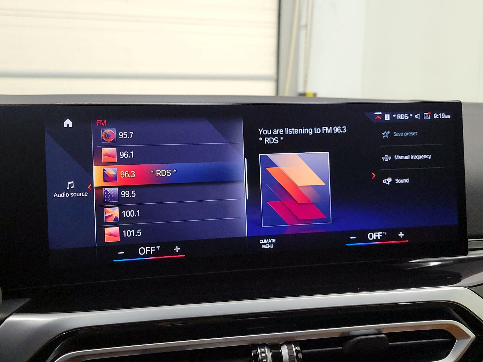 Thumbnail: 2023 BMW i4 - 16