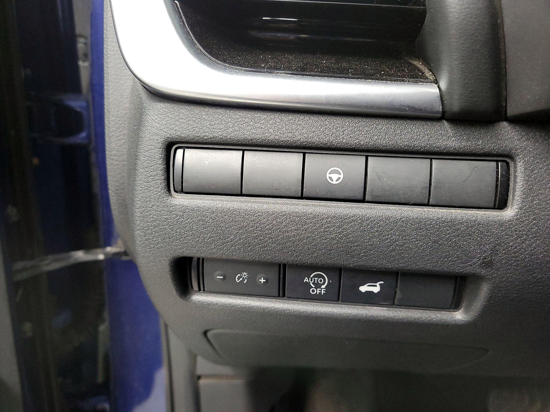 Thumbnail: 2023 Nissan Rogue - 13