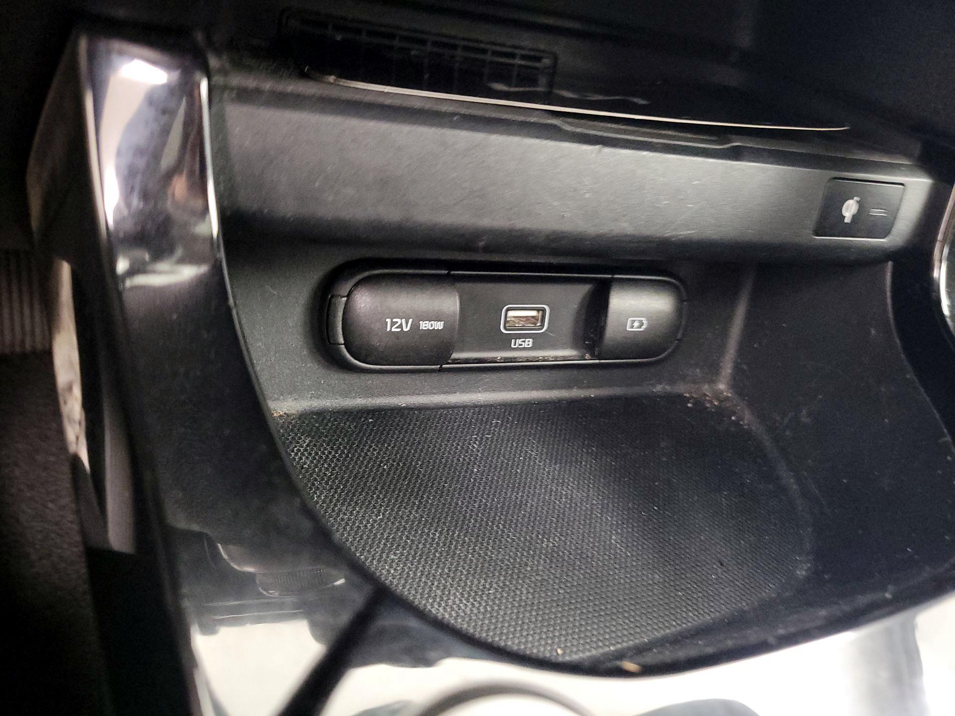 Thumbnail: 2022 Kia Seltos - 18