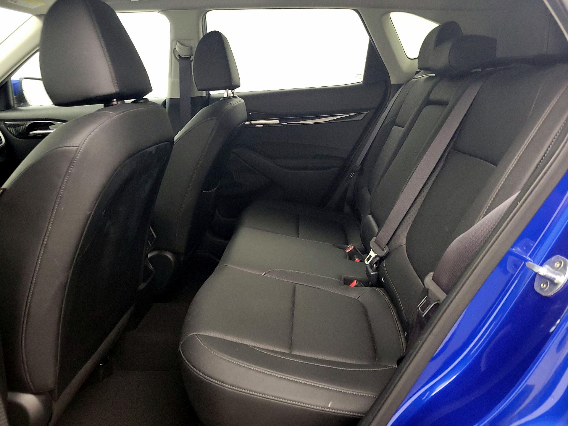 Thumbnail: 2022 Kia Seltos - 20