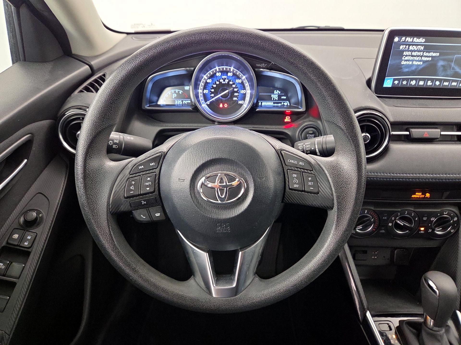 Thumbnail: 2018 Toyota Yaris iA - 10