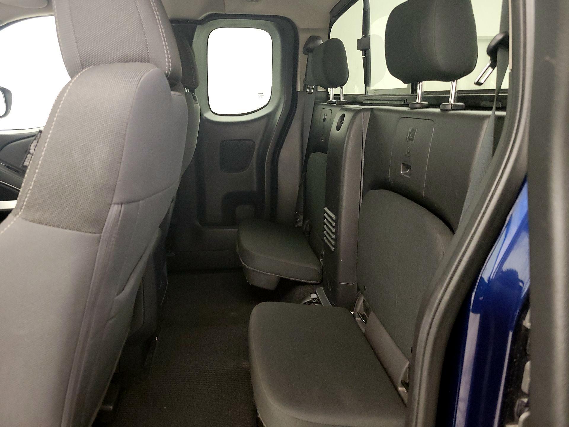 Thumbnail: 2022 Nissan Frontier - 19