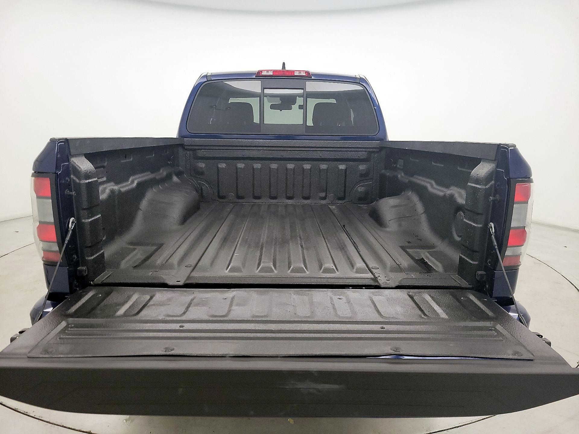 Thumbnail: 2022 Nissan Frontier - 20