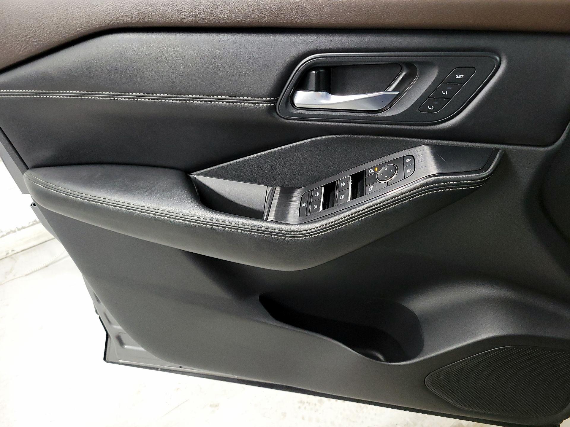 Thumbnail: 2023 Nissan Rogue - 12