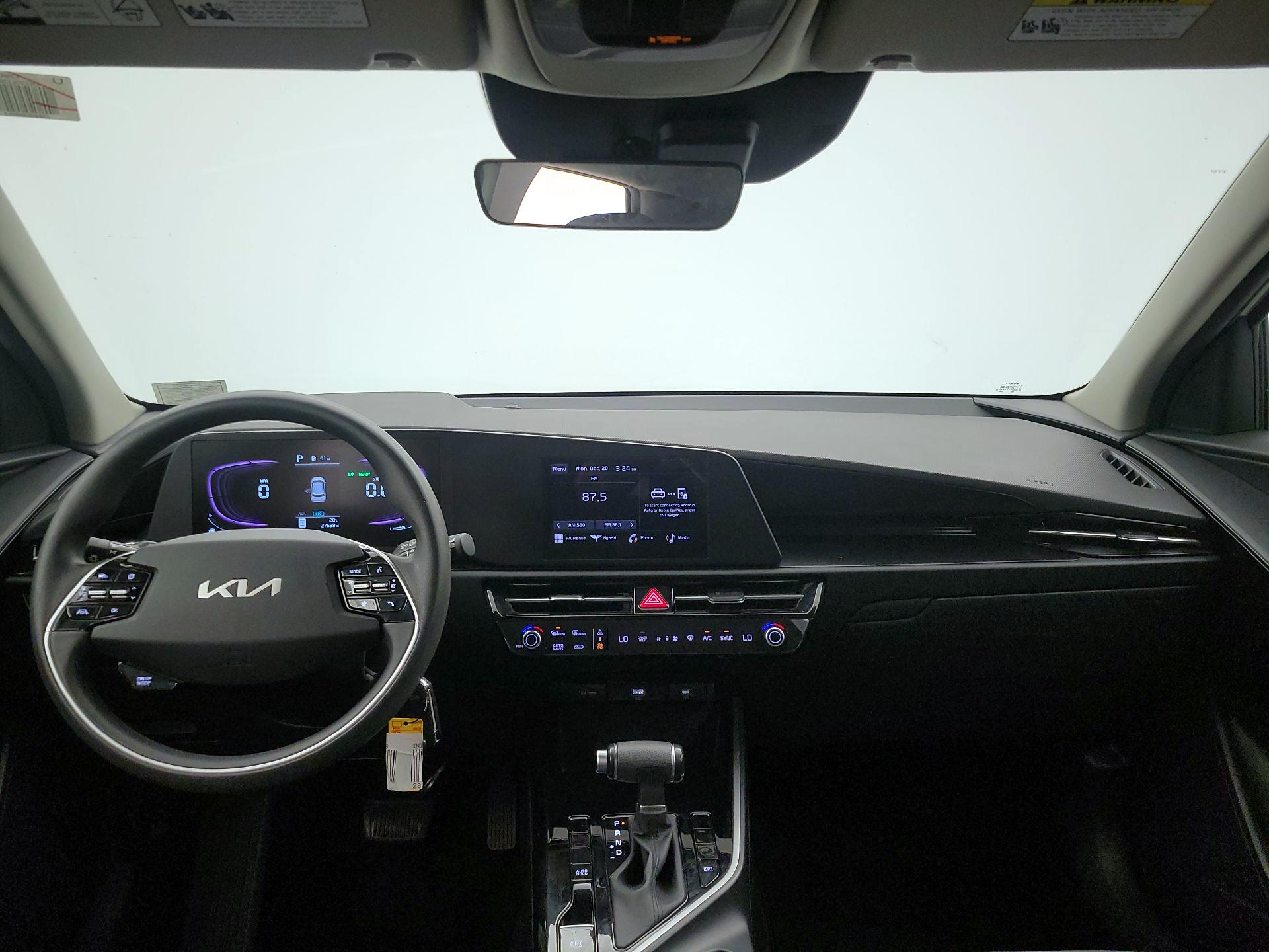 Thumbnail: 2024 Kia Niro - 9