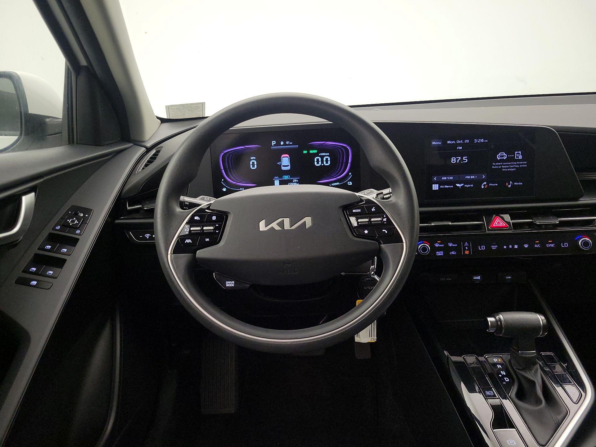 Thumbnail: 2024 Kia Niro - 10