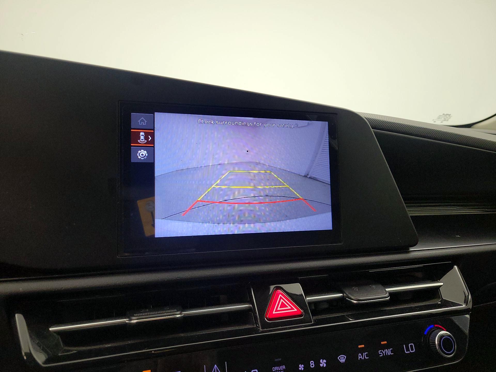 Thumbnail: 2024 Kia Niro - 14