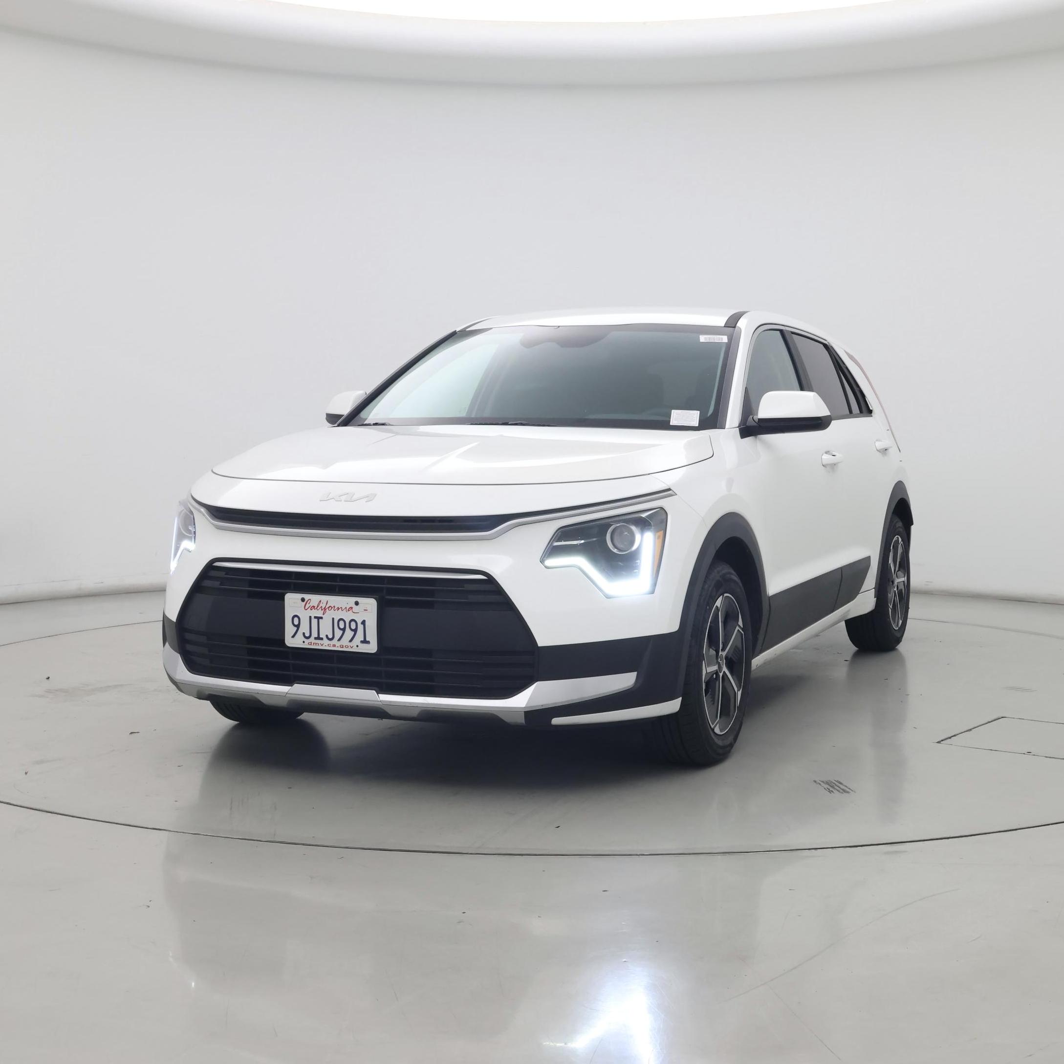 Thumbnail: 2024 Kia Niro - 4