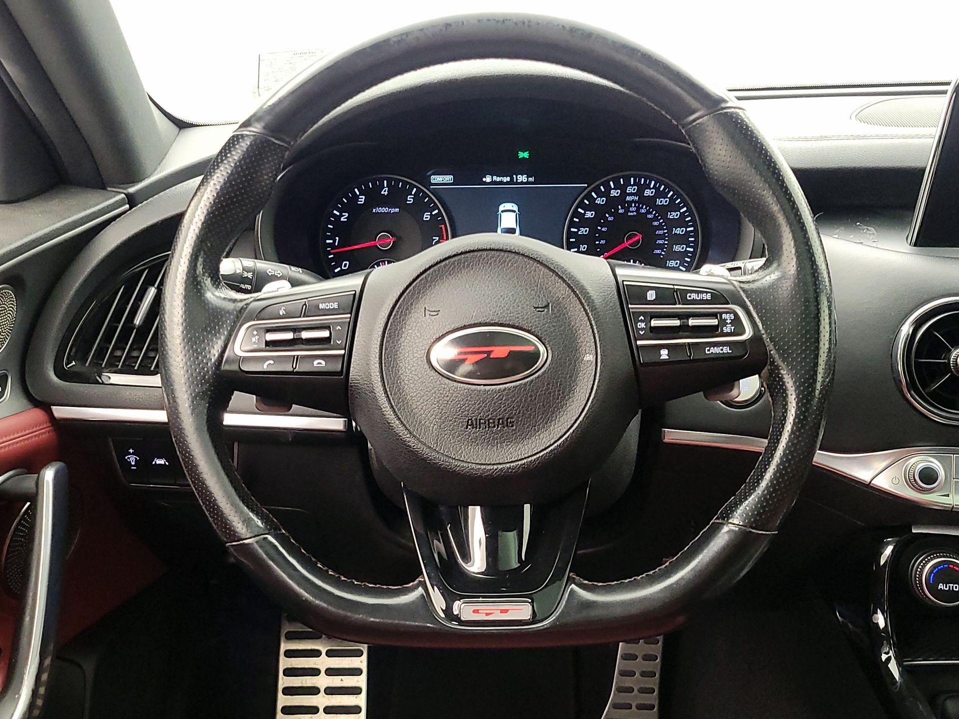 Thumbnail: 2020 Kia Stinger - 10