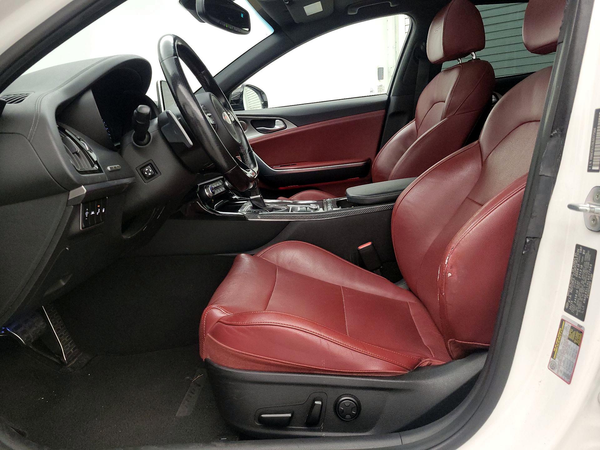 Thumbnail: 2020 Kia Stinger - 11