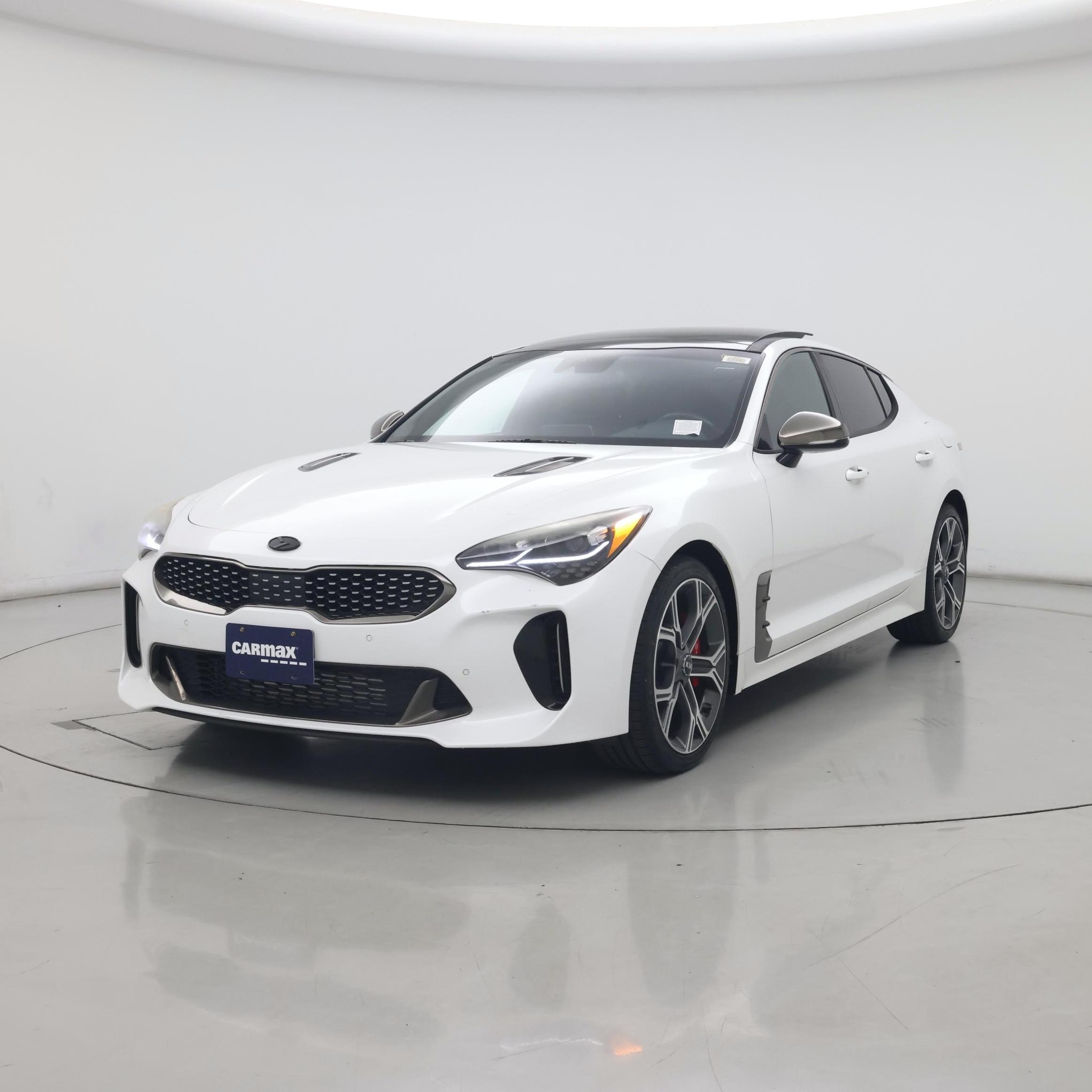 Thumbnail: 2020 Kia Stinger - 4