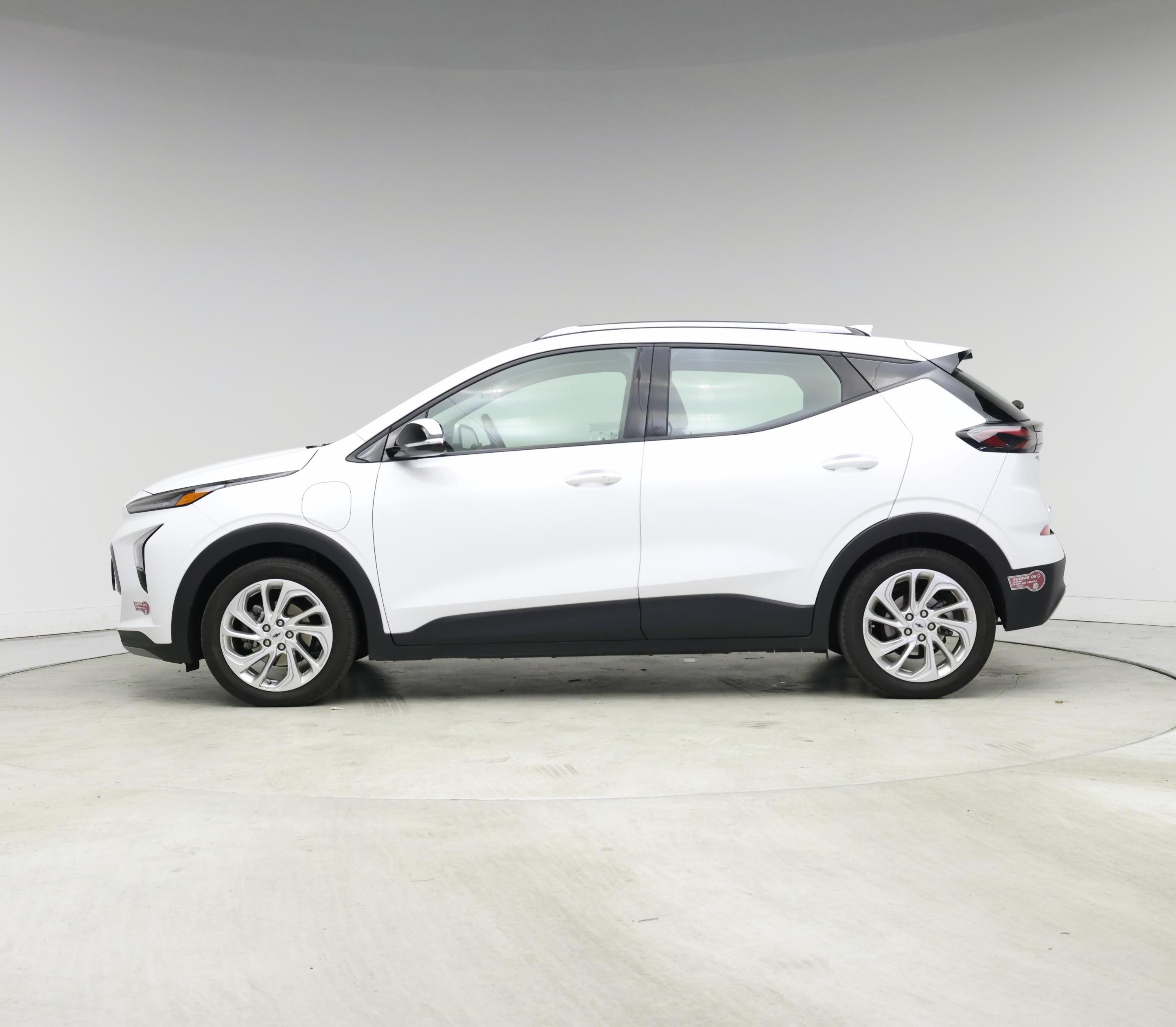 Thumbnail: 2023 Chevrolet Bolt EUV - 3