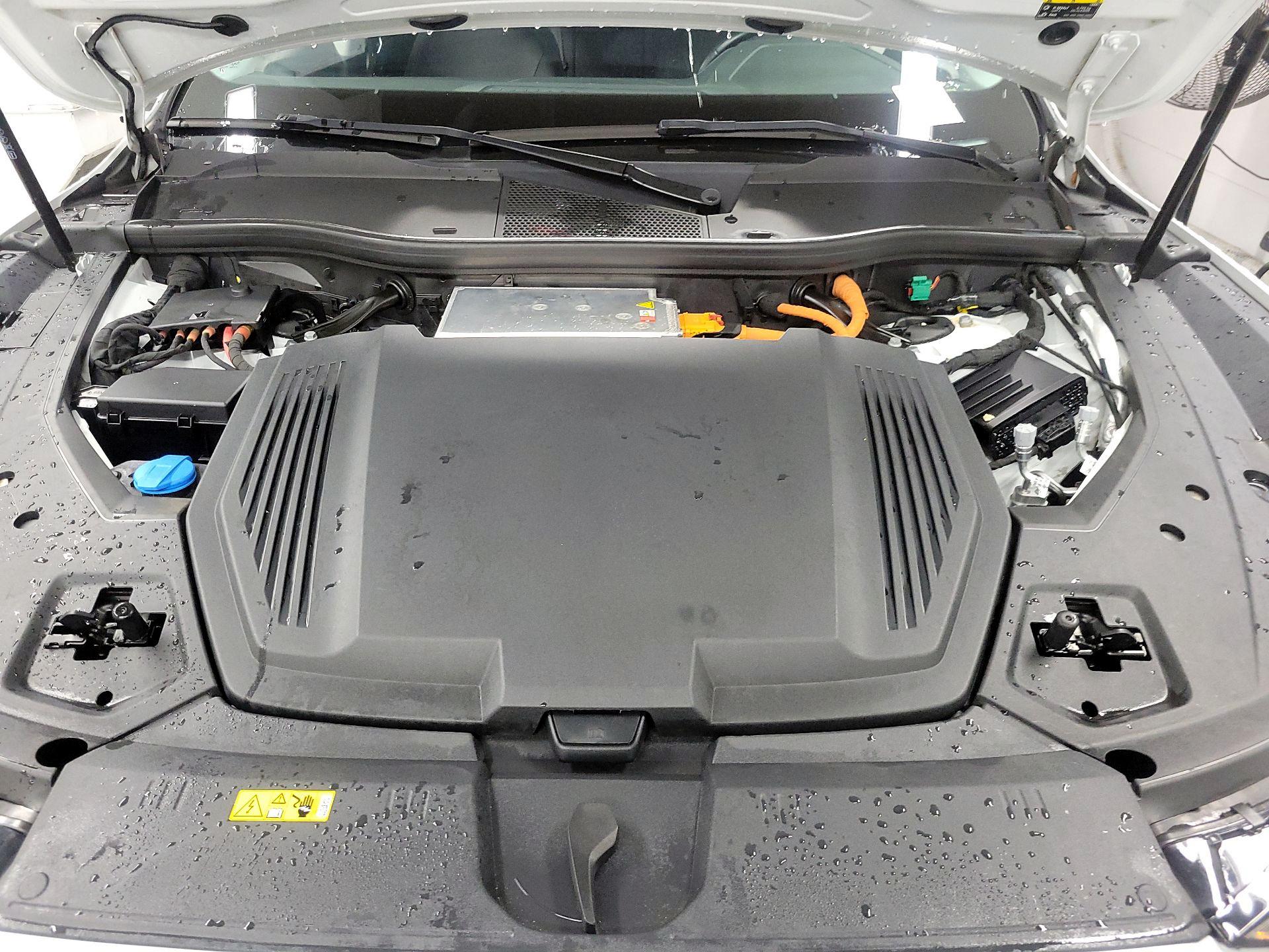 Thumbnail: 2023 Audi e-tron - 20