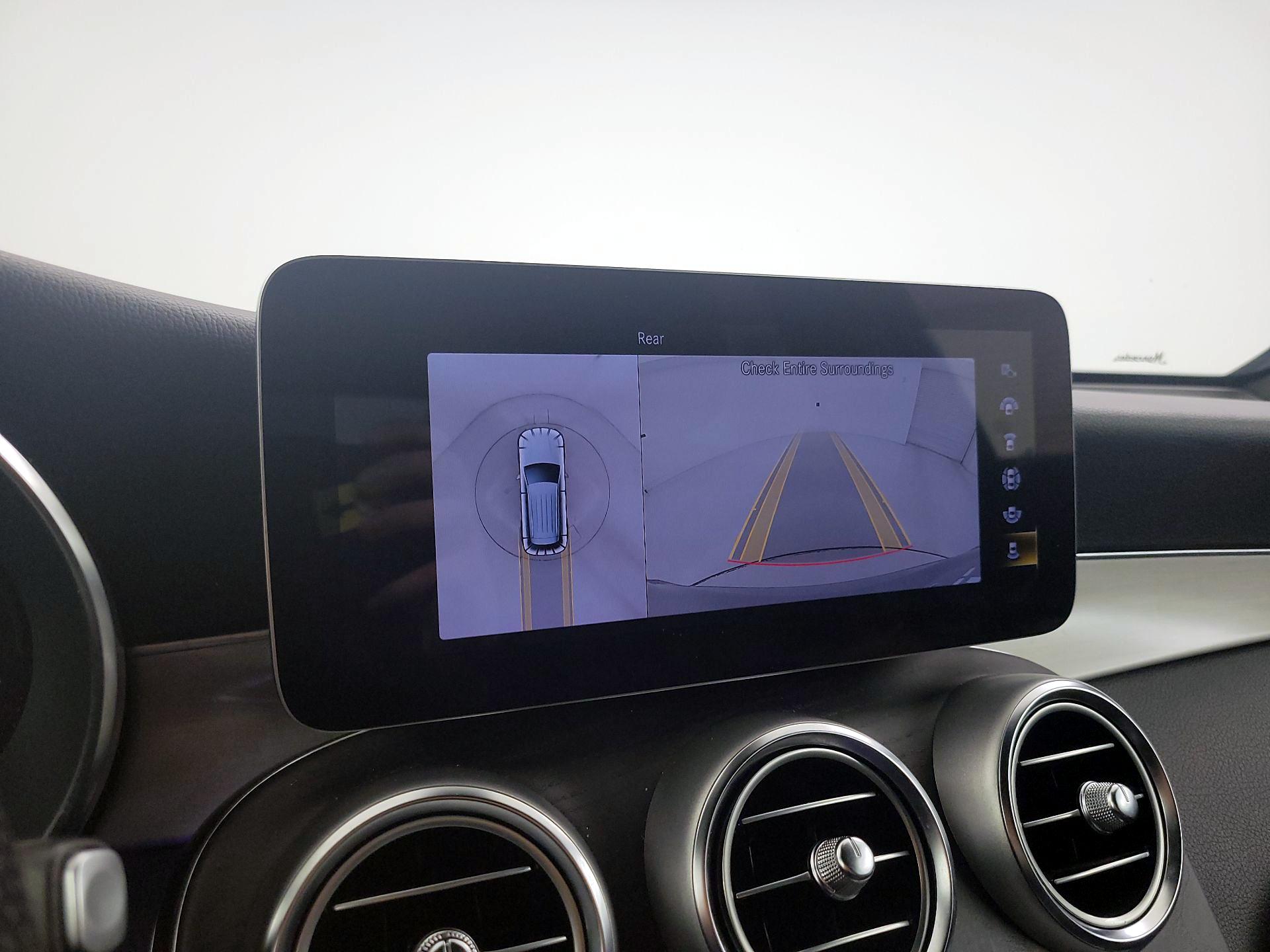 Thumbnail: 2022 Mercedes-Benz GLC - 14