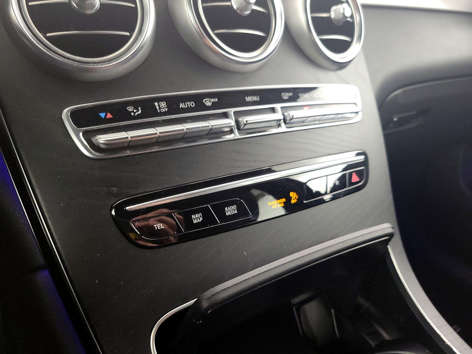 Thumbnail: 2022 Mercedes-Benz GLC - 16