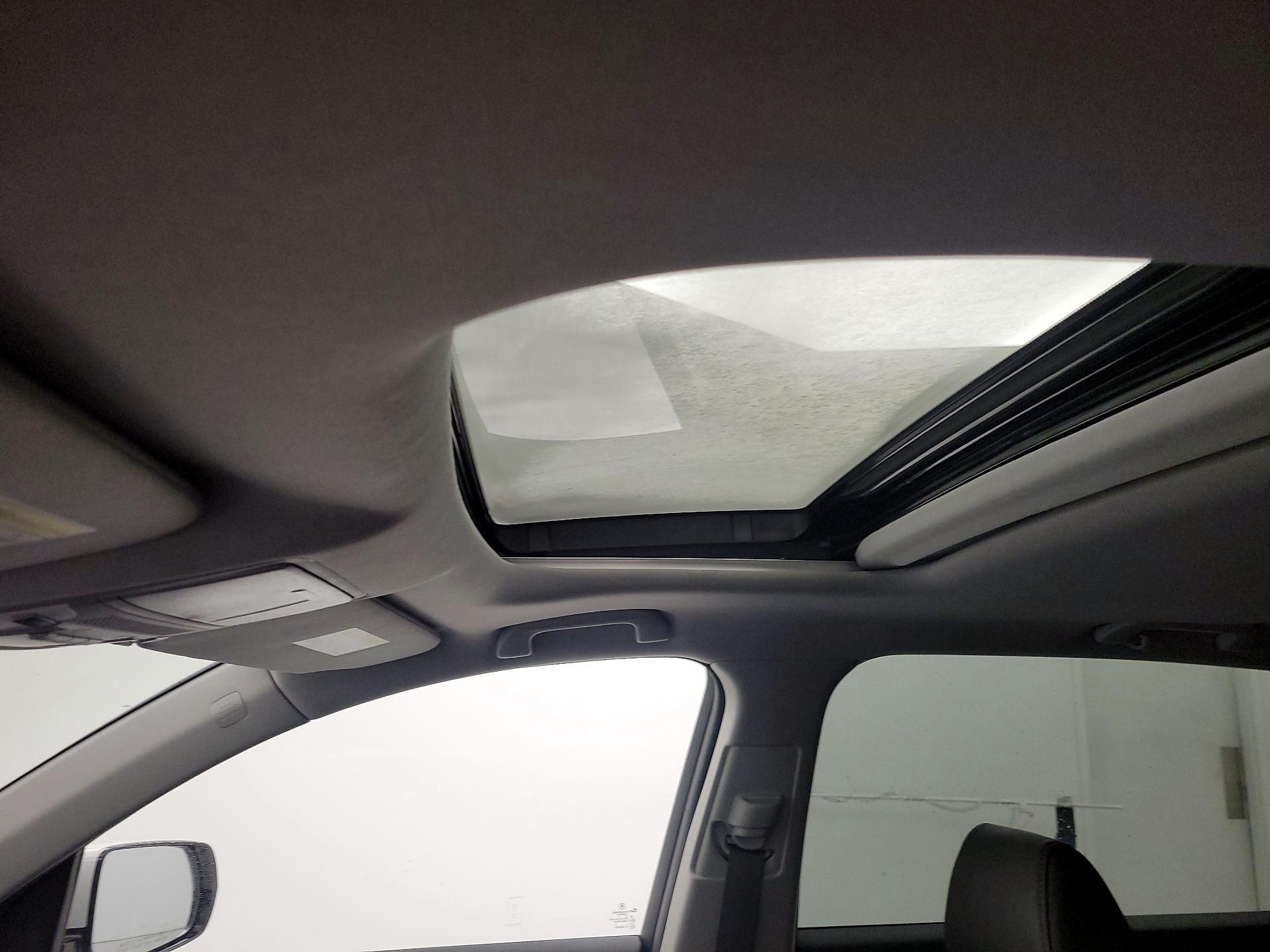 Thumbnail: 2020 Acura MDX - 19