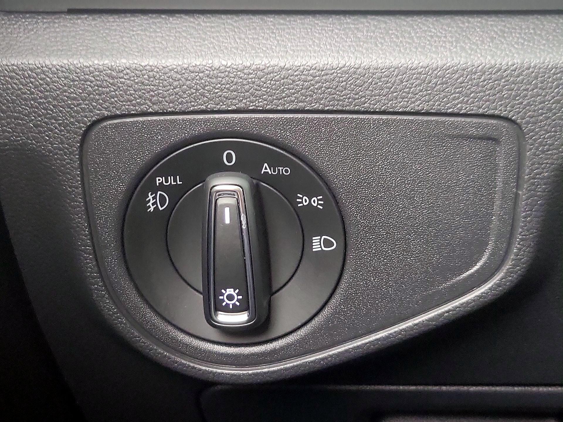 Thumbnail: 2019 Volkswagen Atlas - 13