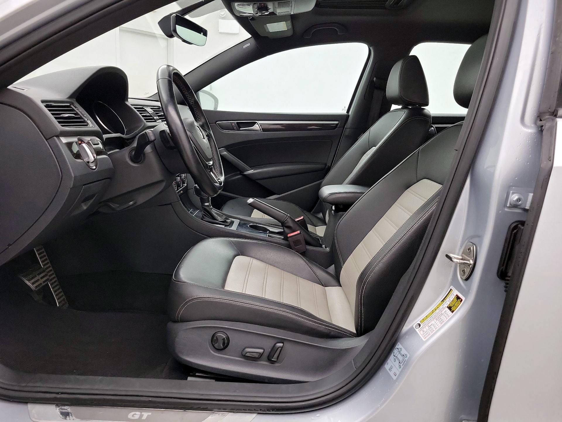 Thumbnail: 2018 Volkswagen Passat - 11