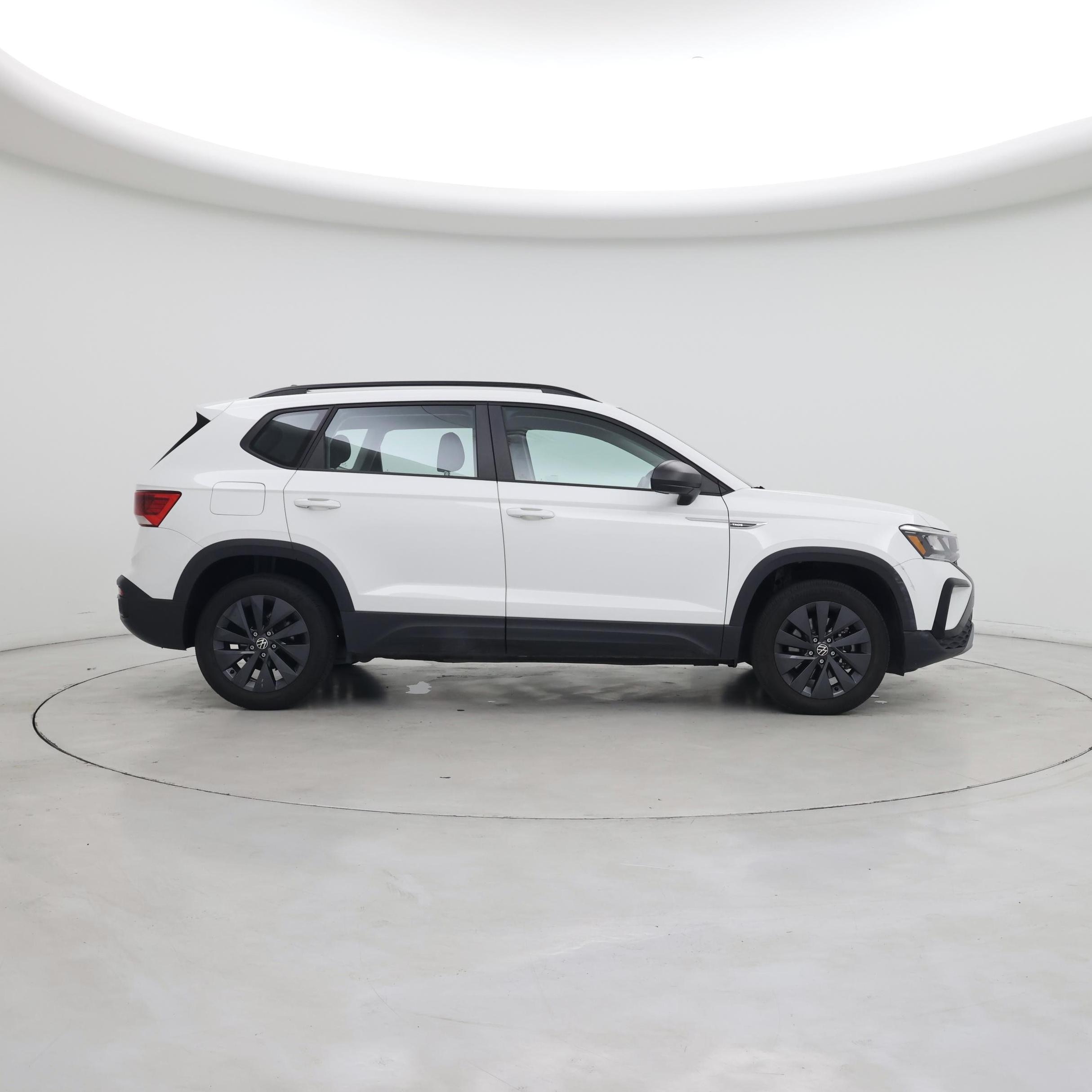 Thumbnail: 2023 Volkswagen Taos - 7