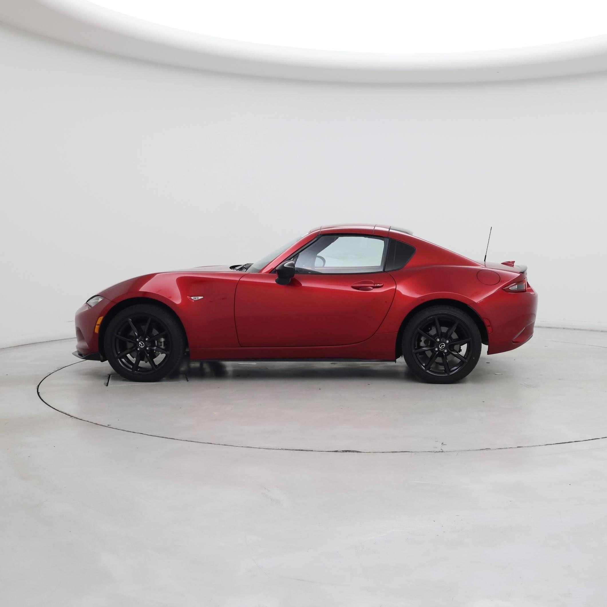 Thumbnail: 2021 Mazda MX-5 Miata - 3