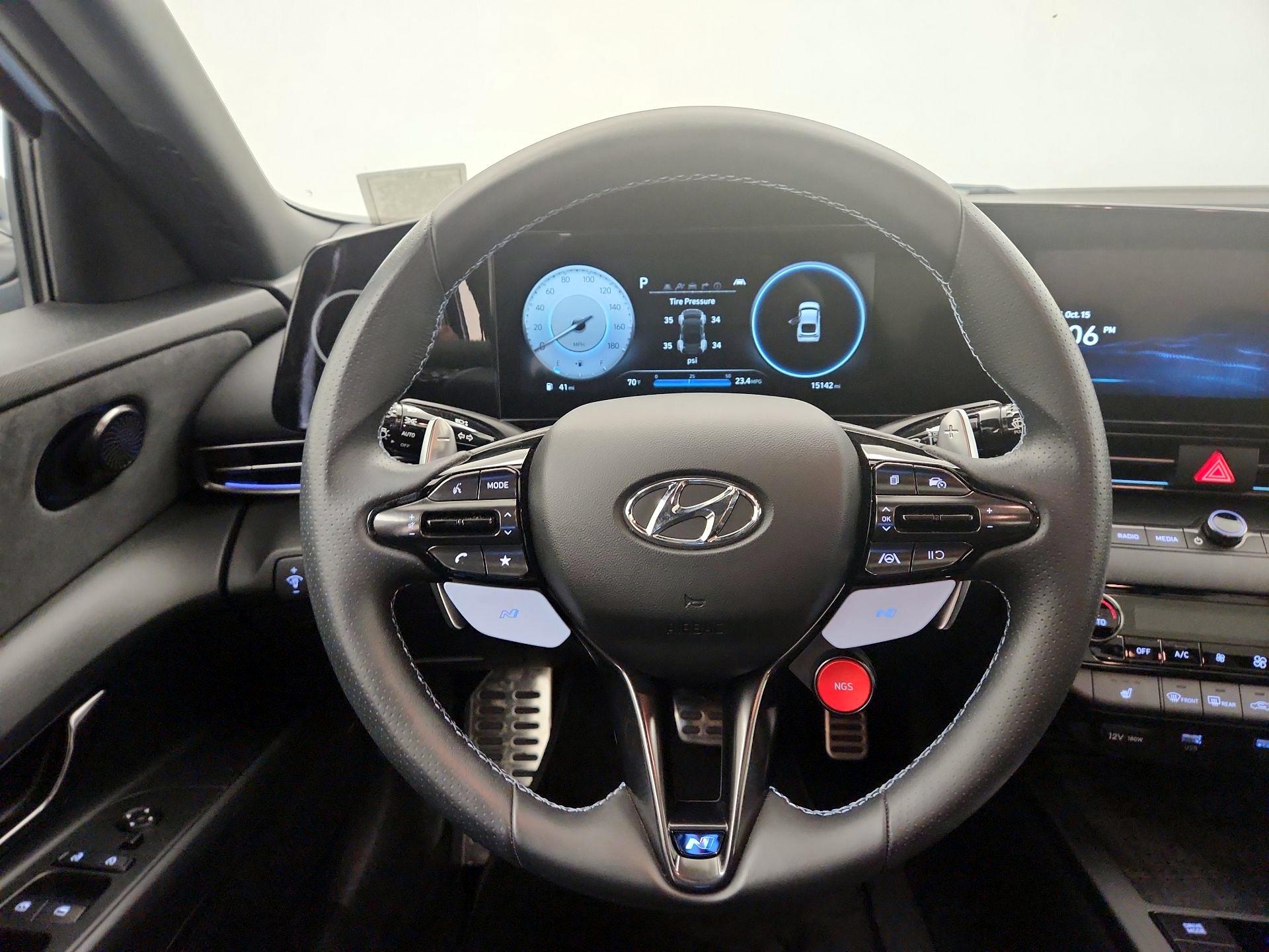 Thumbnail: 2023 Hyundai Elantra - 10
