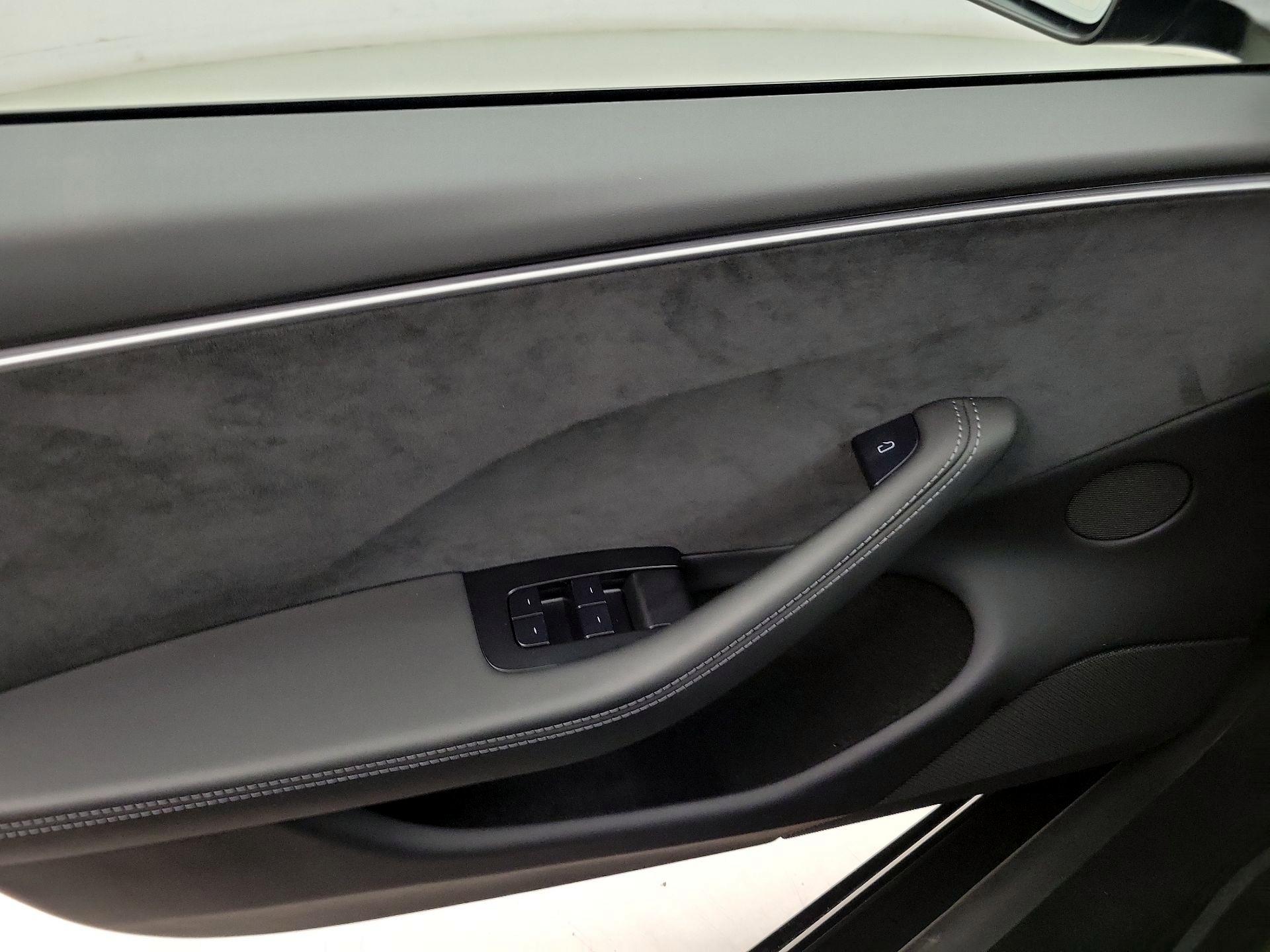 Thumbnail: 2025 Tesla Model 3 - 12