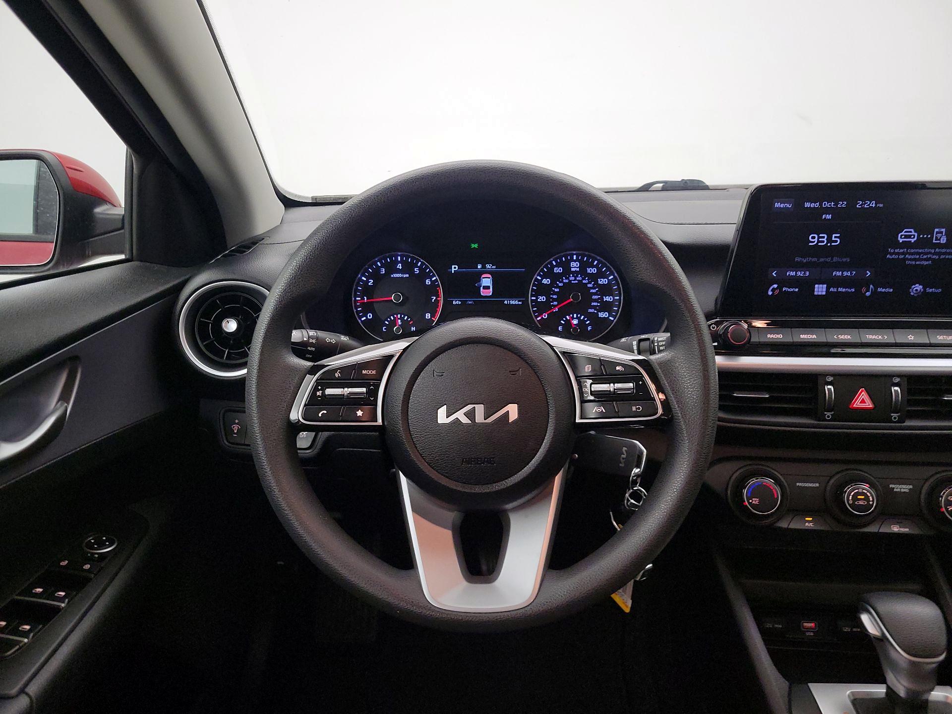 Thumbnail: 2022 Kia Forte - 10