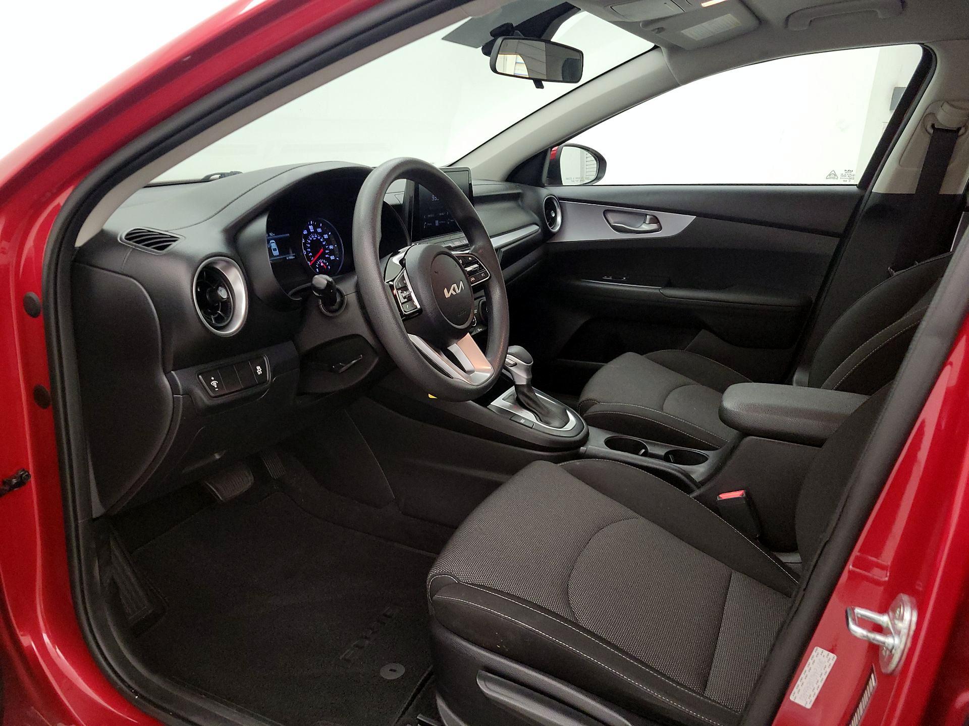 Thumbnail: 2022 Kia Forte - 11