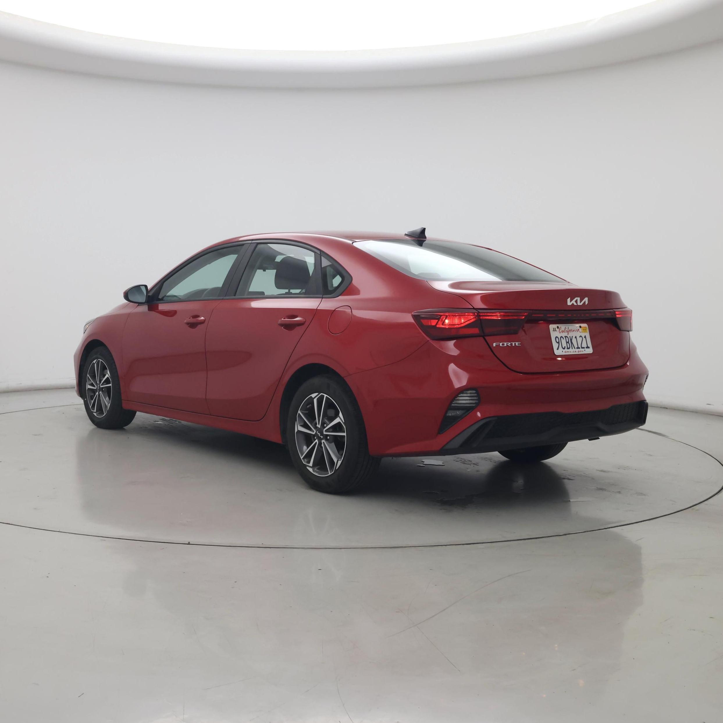 Thumbnail: 2022 Kia Forte - 2