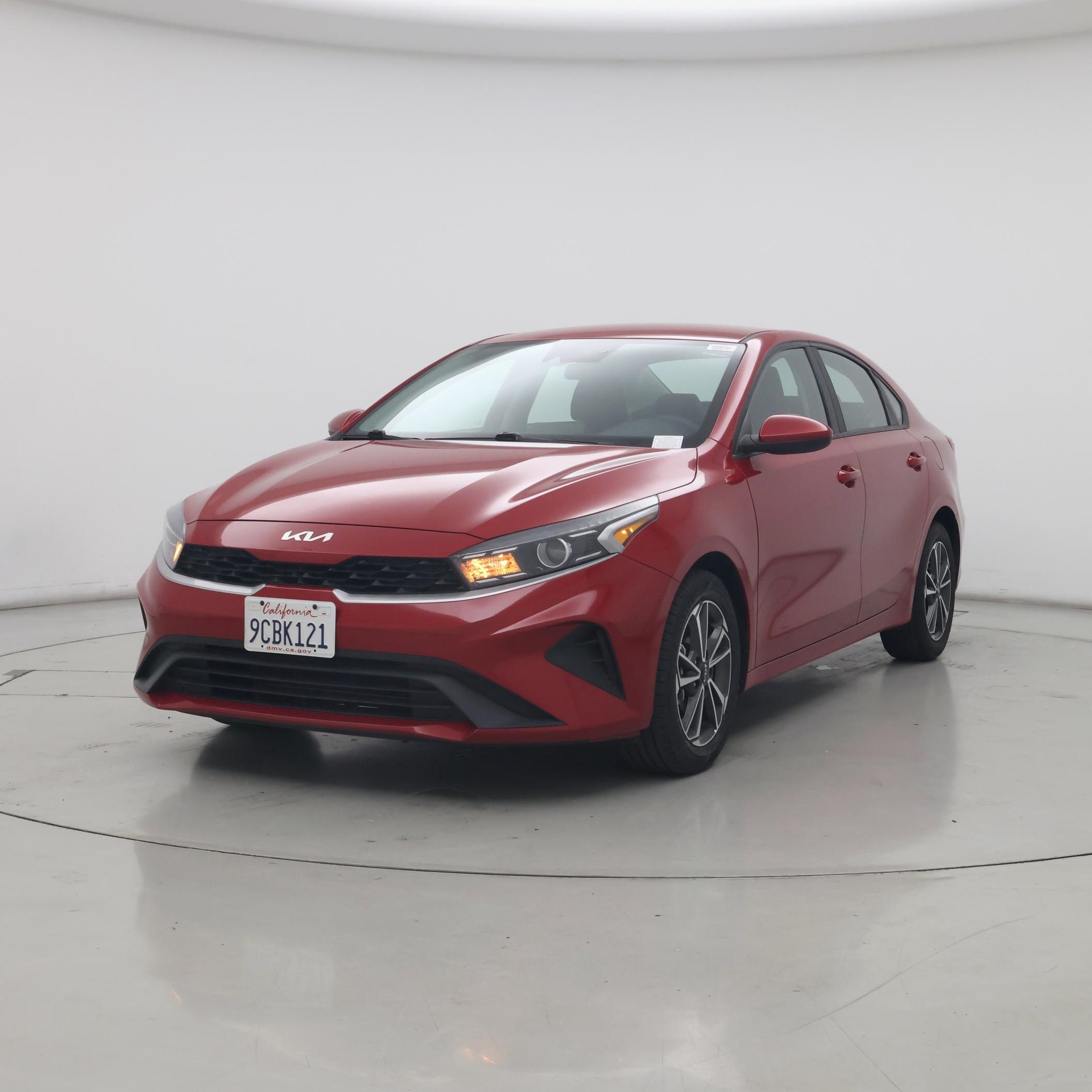Thumbnail: 2022 Kia Forte - 4