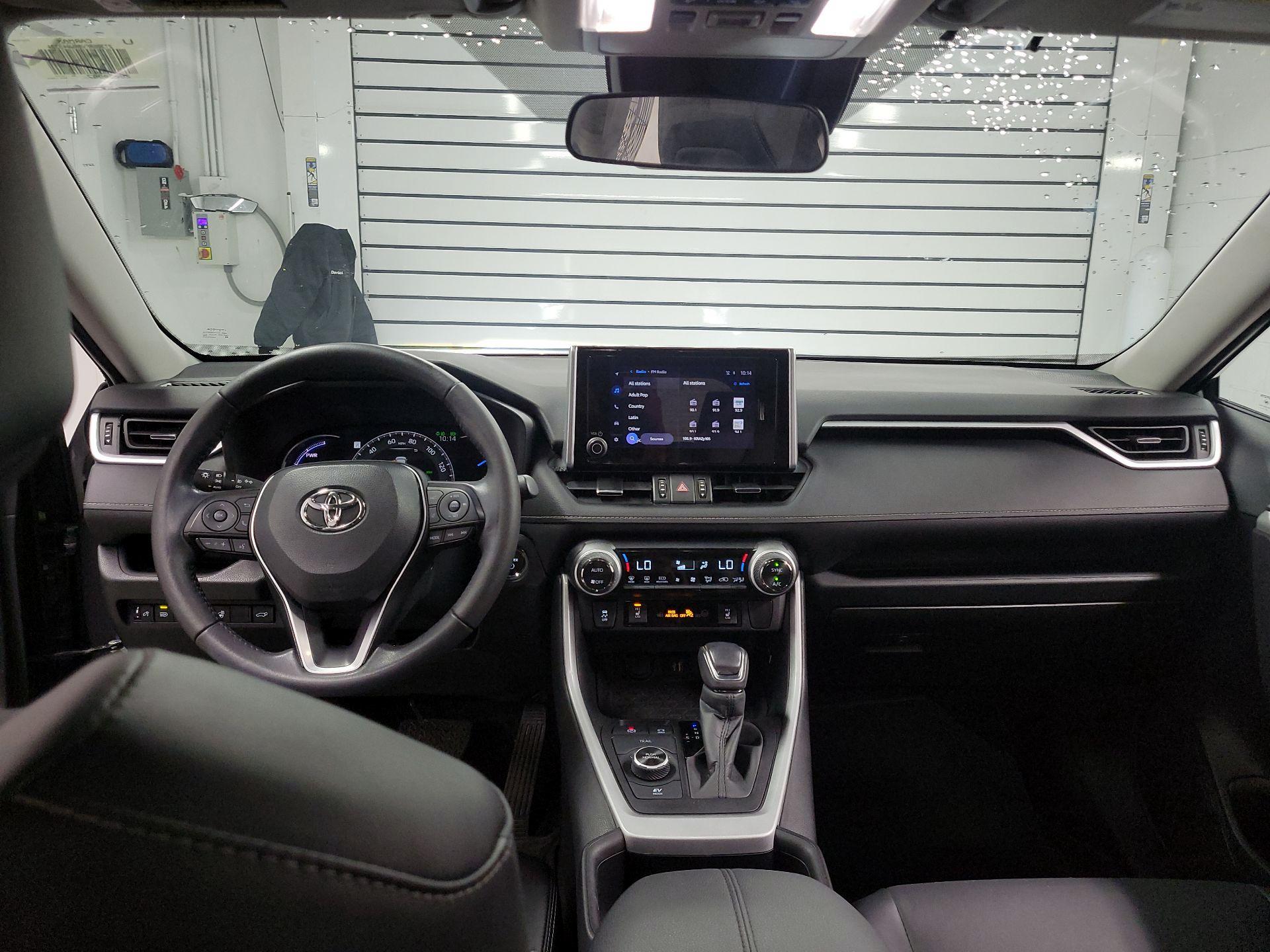 Thumbnail: 2024 Toyota RAV4 - 9