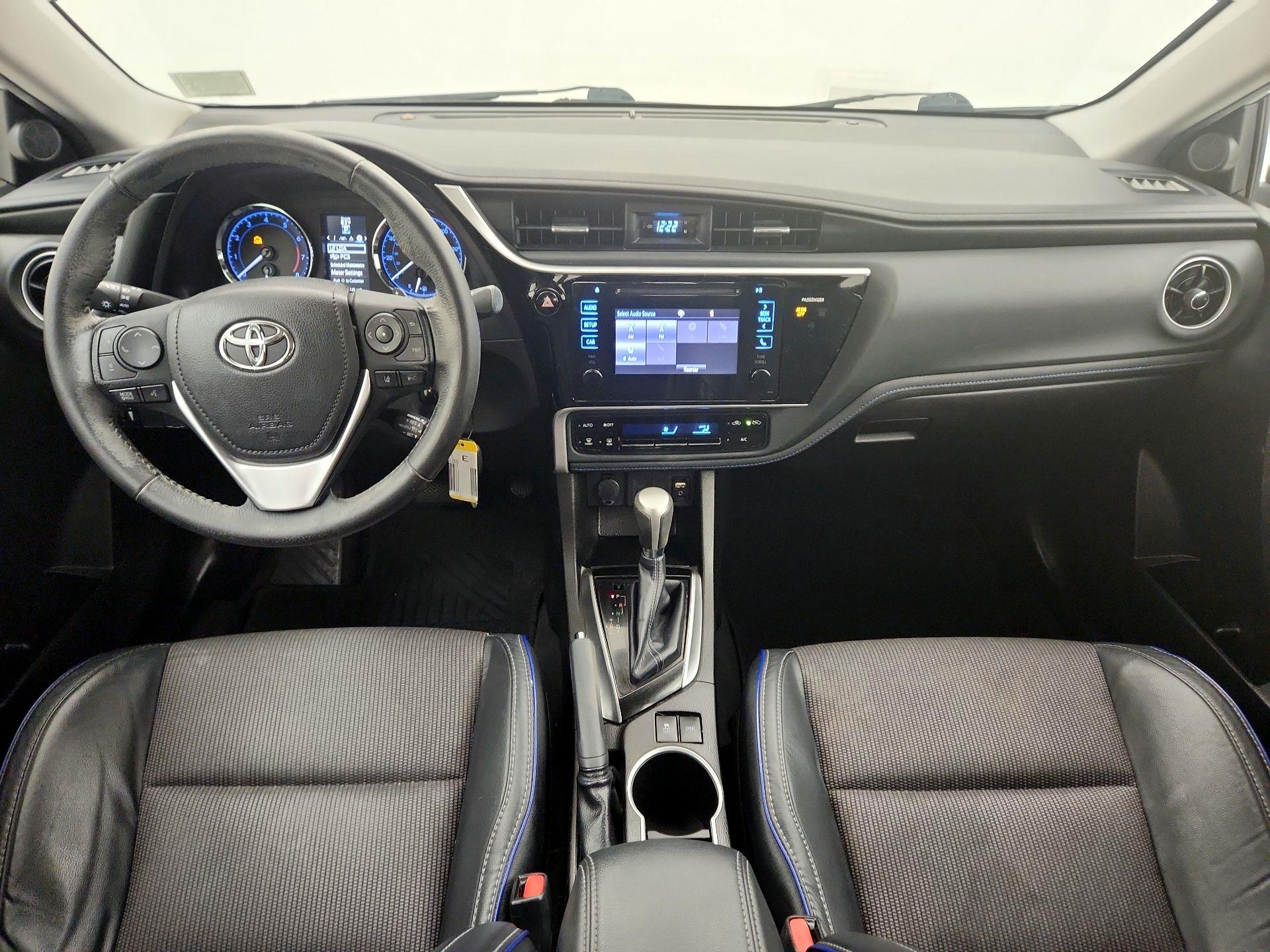 Thumbnail: 2017 Toyota Corolla - 9