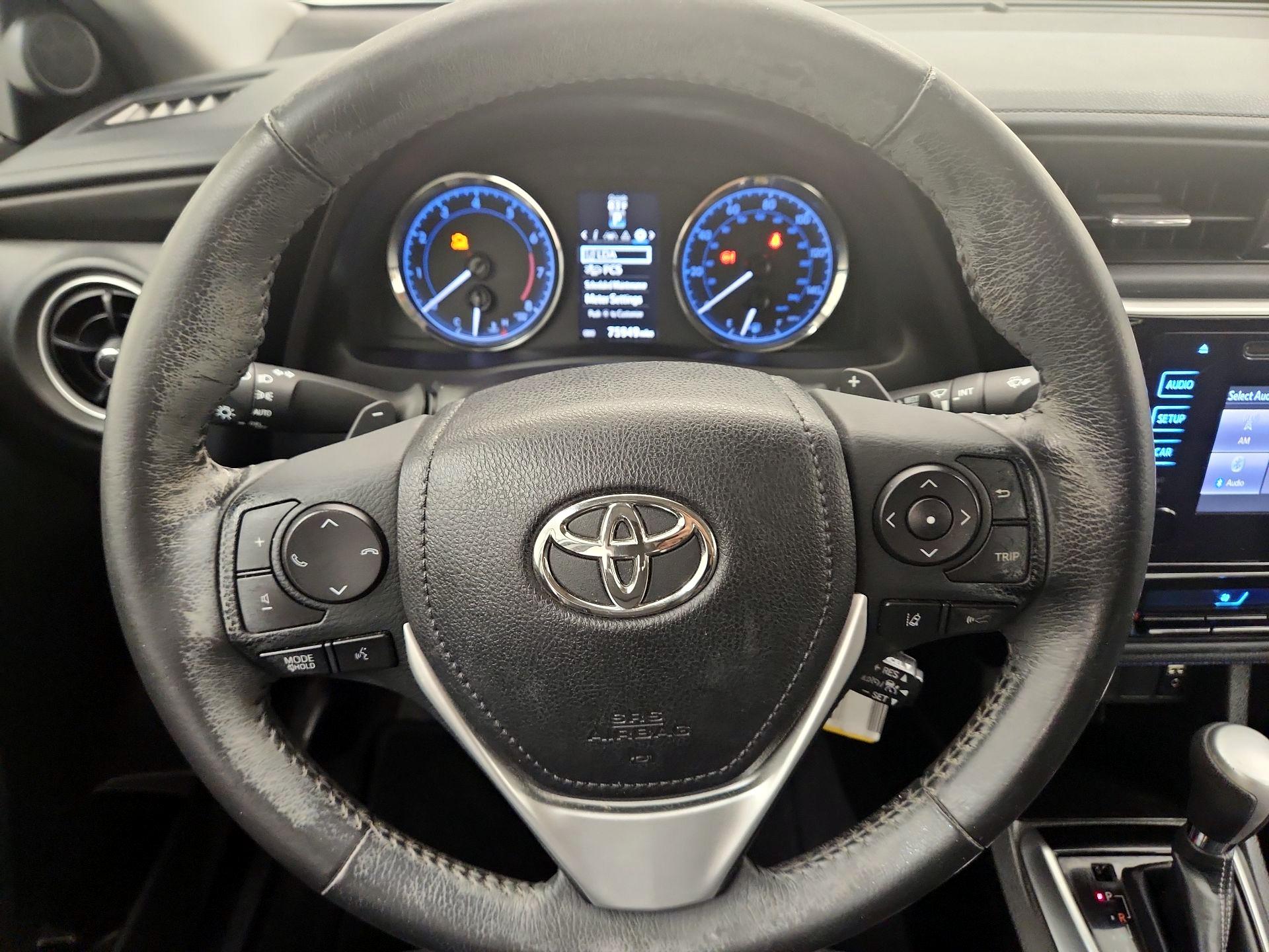 Thumbnail: 2017 Toyota Corolla - 10
