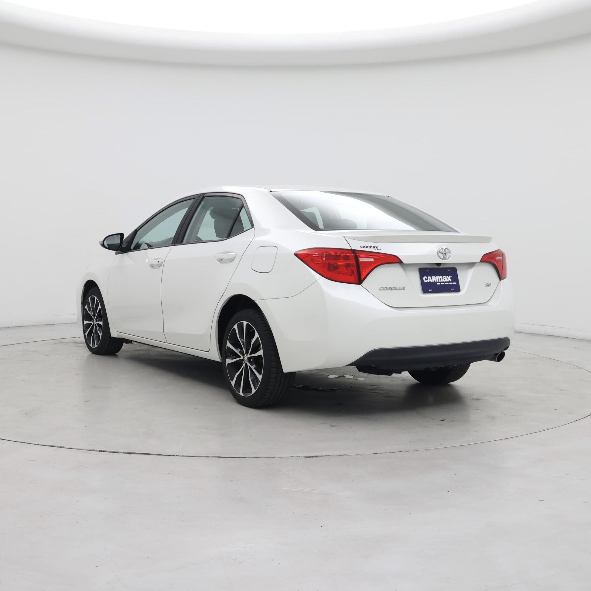 Thumbnail: 2017 Toyota Corolla - 2