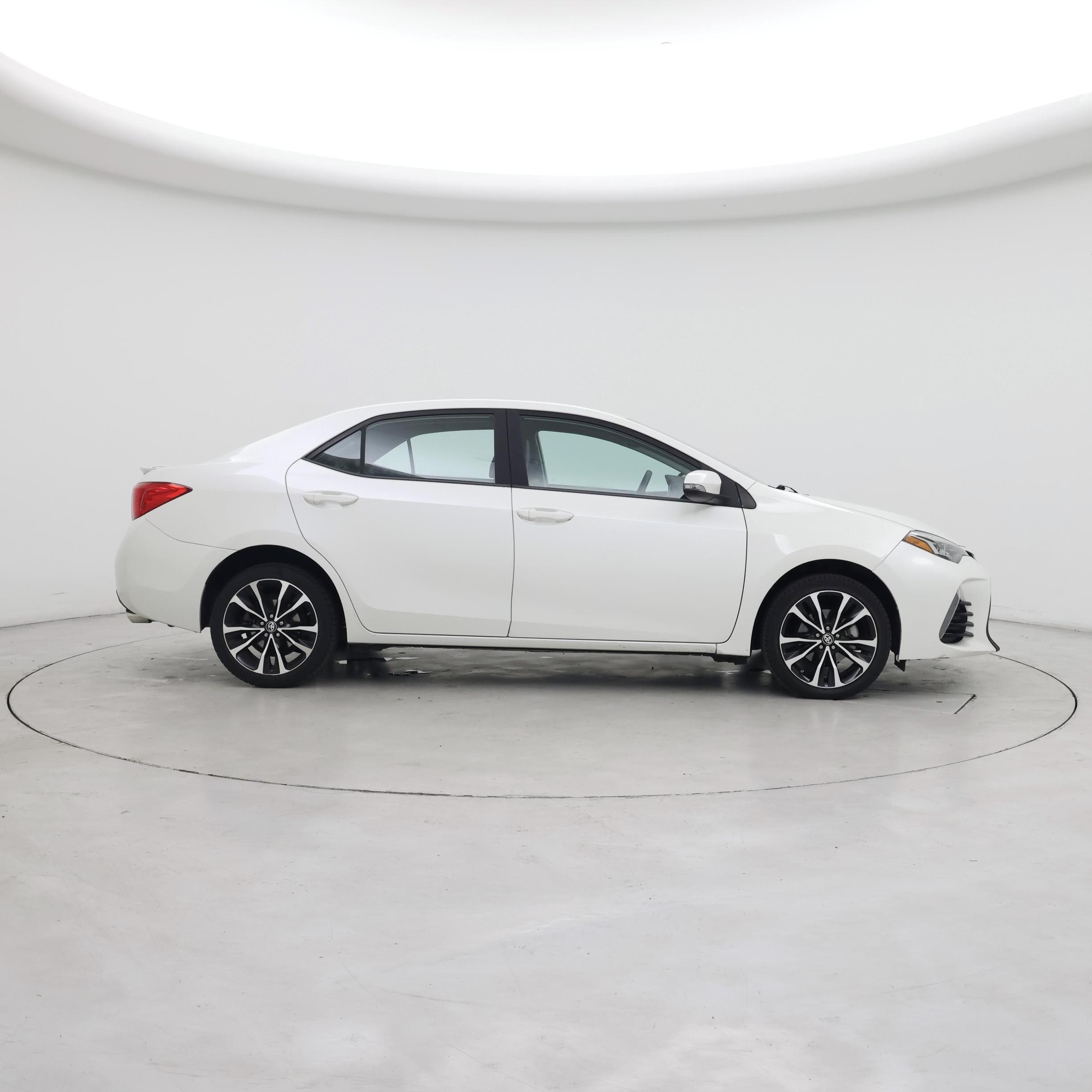 Thumbnail: 2017 Toyota Corolla - 7