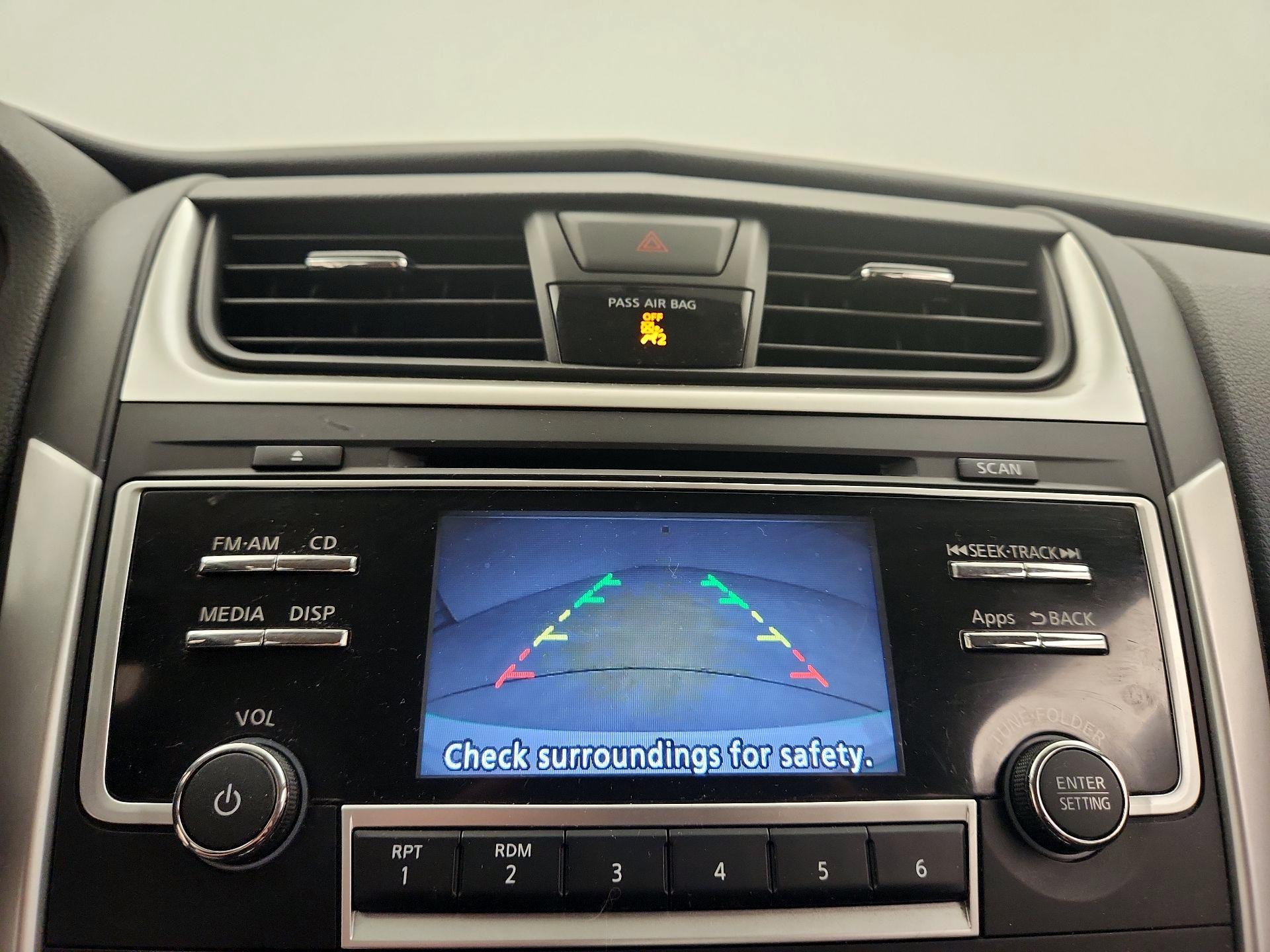 Thumbnail: 2016 Nissan Altima - 14
