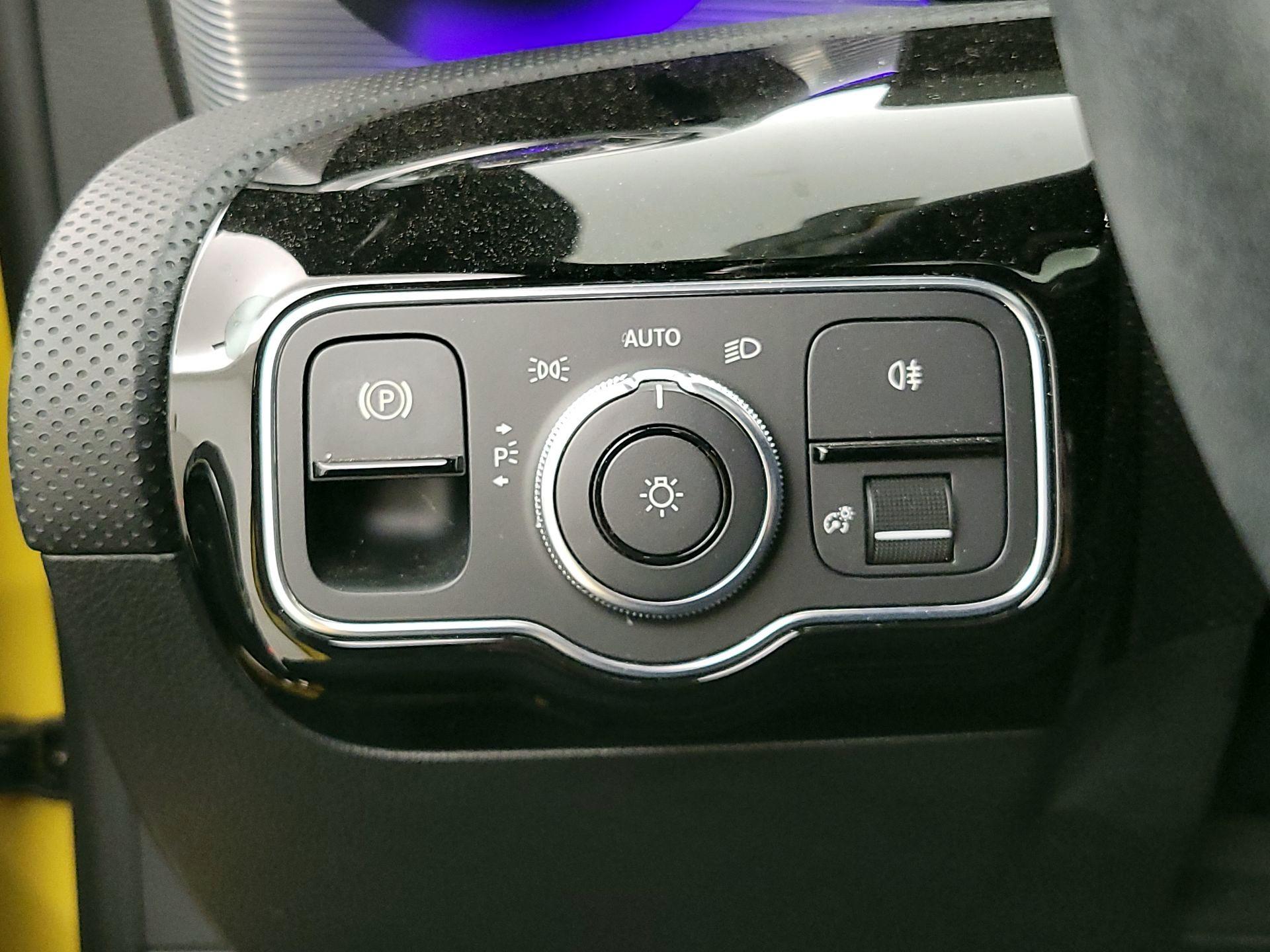 Thumbnail: 2021 Mercedes-Benz CLA - 13